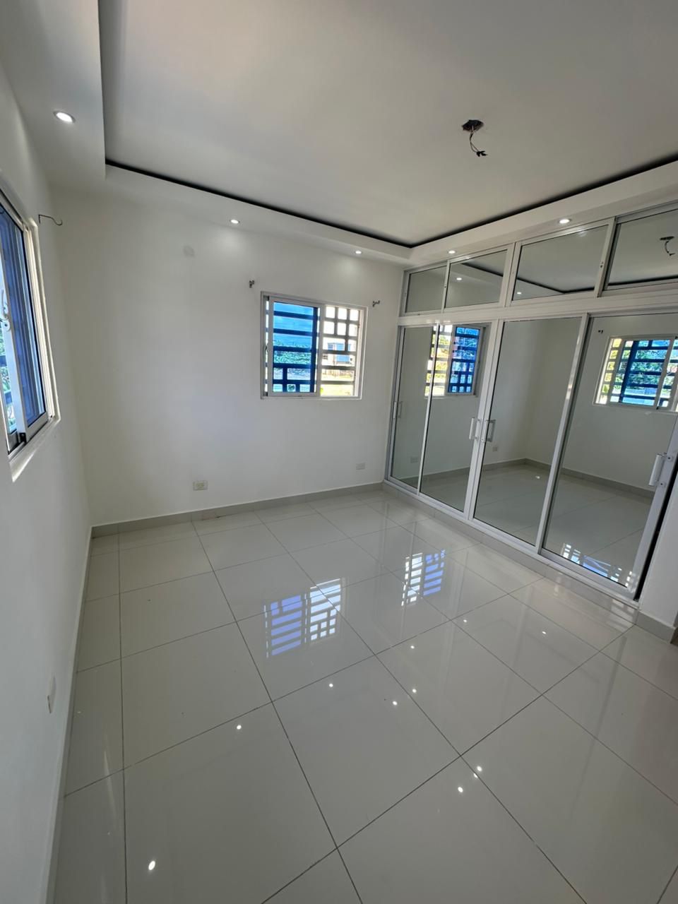 Casa Moderna en Venta en Prado Oriental  3 Habitaciones Jacuzzi y 4 Pa Foto 7321618-8.jpg