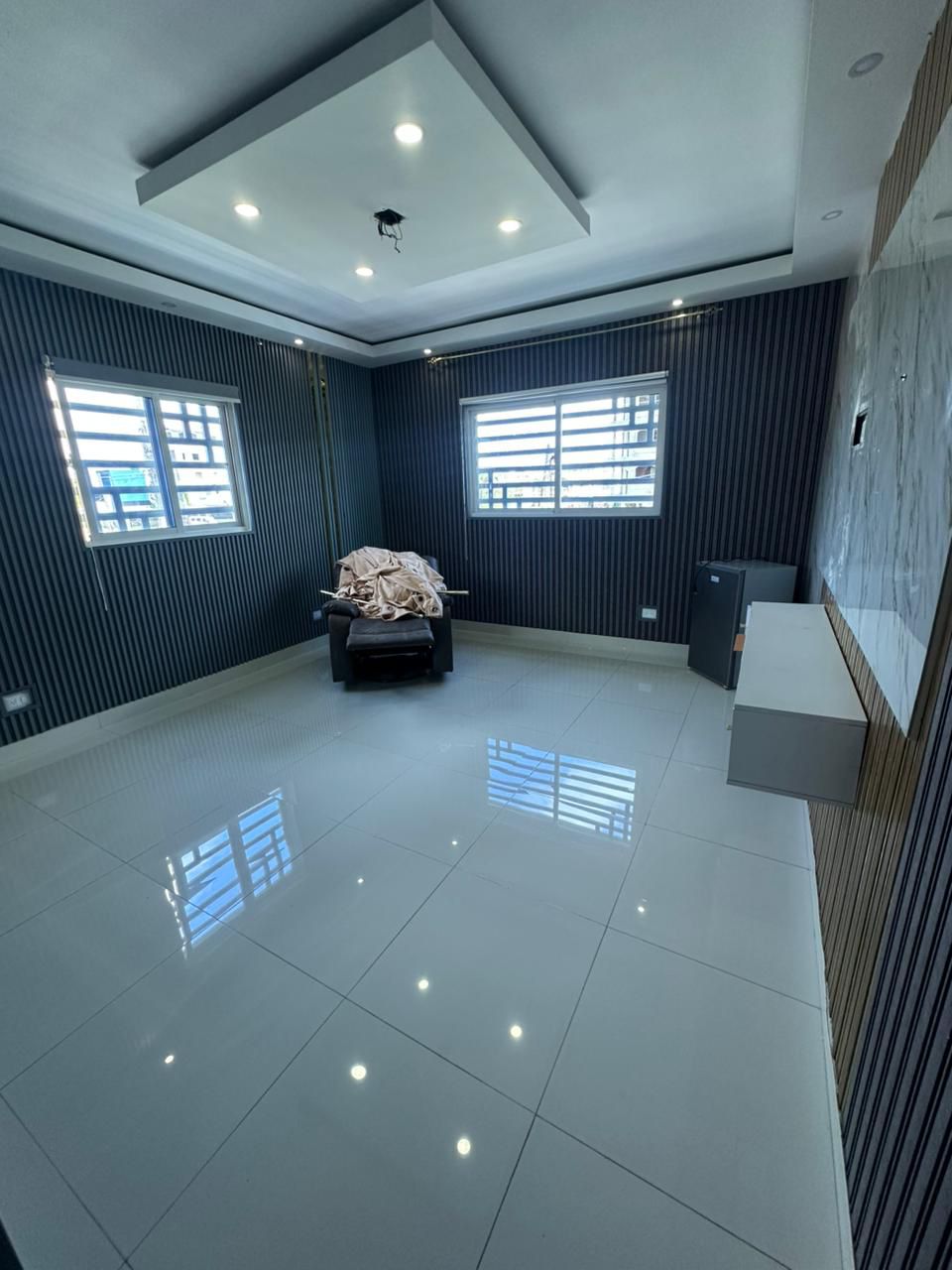Casa Moderna en Venta en Prado Oriental  3 Habitaciones Jacuzzi y 4 Pa Foto 7321620-5.jpg