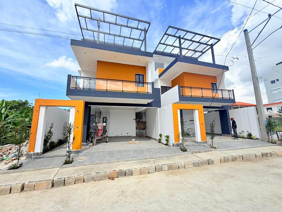 Casa Moderna en Venta en Prado Oriental – Santo Domingo Este Foto 7321639-1.jpg