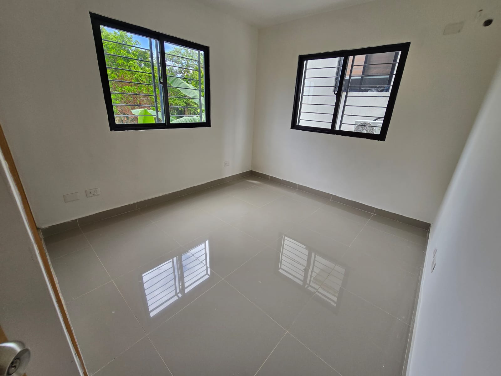 Apartamento en 2do Piso Detrás de la Embajada Americana Residencial Au Foto 7321895-11.jpg