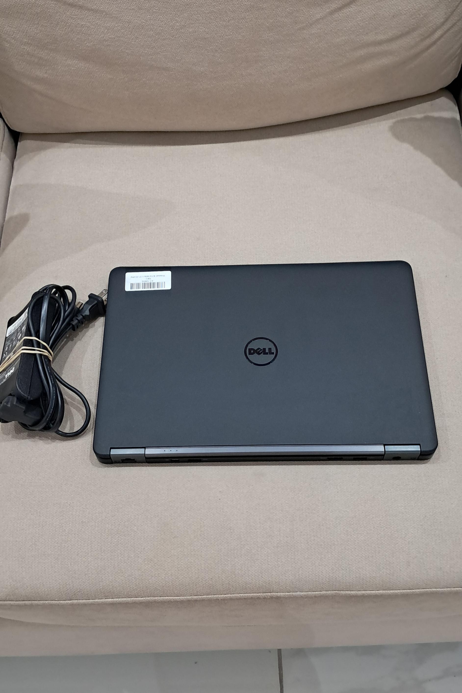 Laptop Dell fina E7450 12GB 256GB SSD i5 2.3Ghz Foto 7321985-3.jpg
