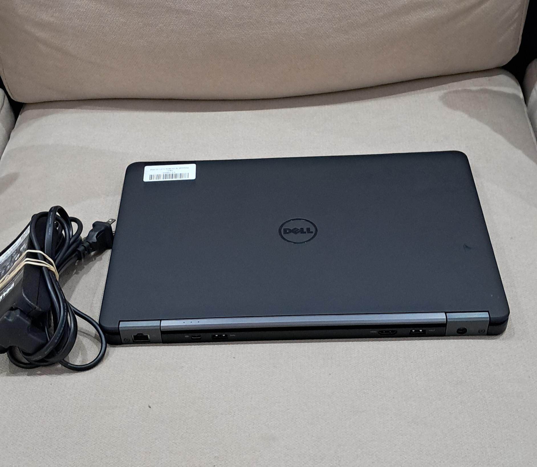 Laptop Dell fina E7450 12GB 256GB SSD i5 2.3Ghz Foto 7321985-5.jpg