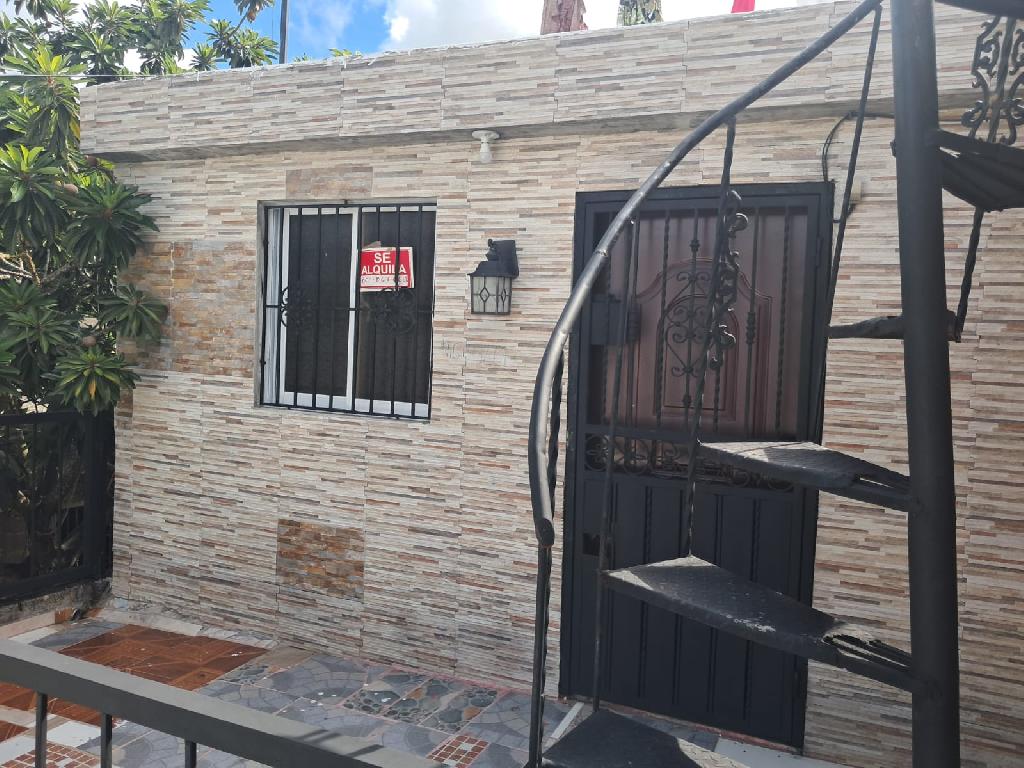 se alquila apartamento villa carmen 2da. etapa.  en un tercer nivel  m Foto 7322000-1.jpg
