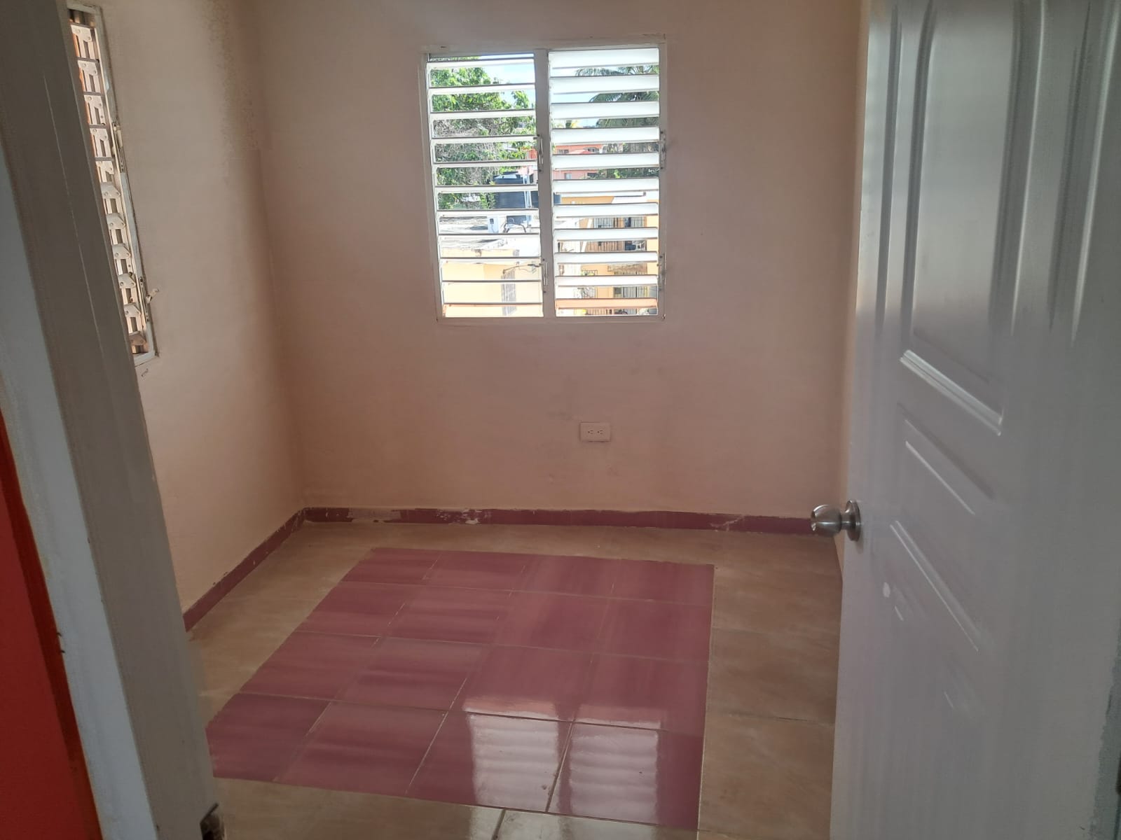se alquila apartamento villa carmen 2da. etapa.  en un tercer nivel  m Foto 7322000-4.jpg