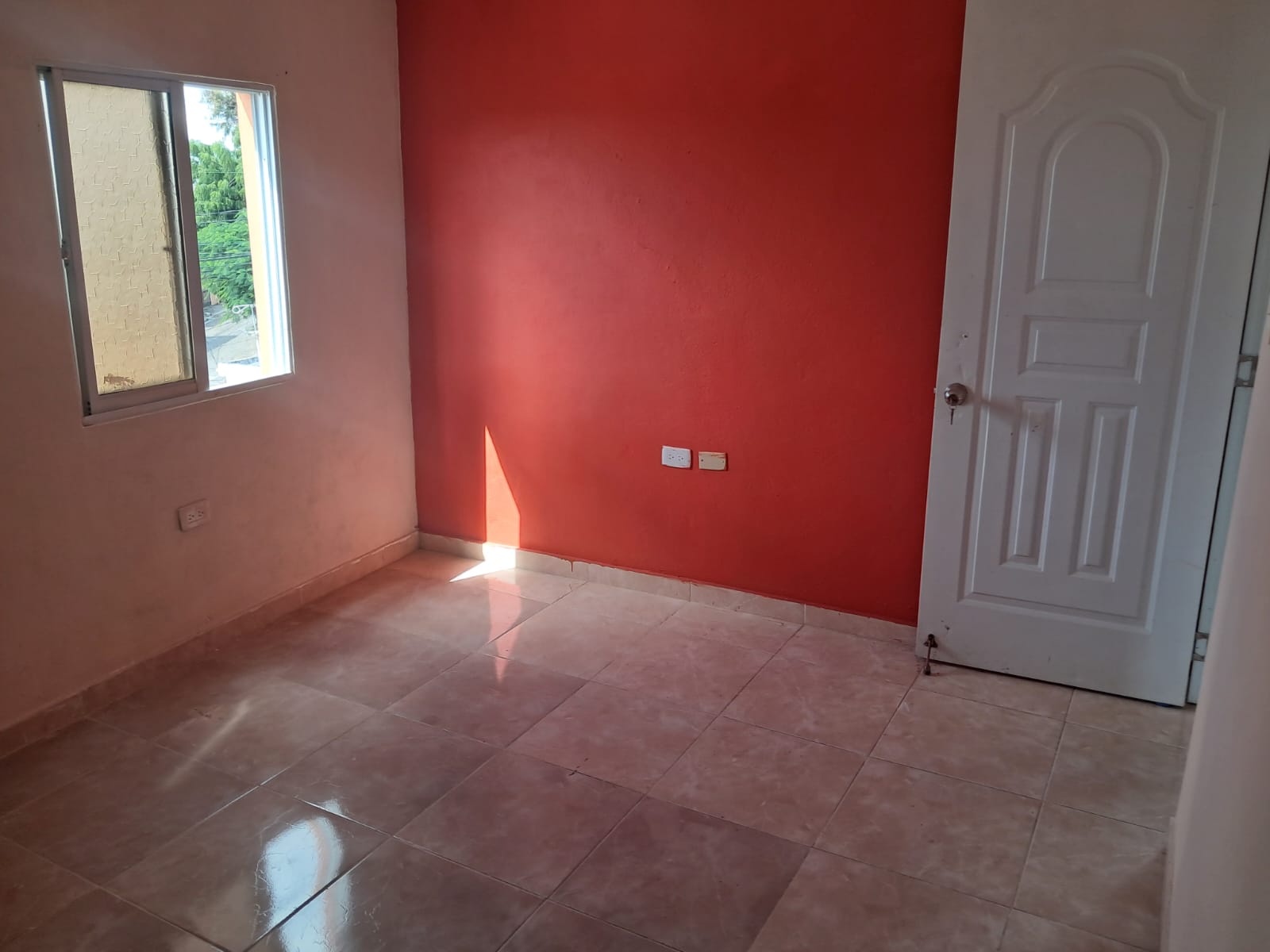 se alquila apartamento villa carmen 2da. etapa.  en un tercer nivel  m Foto 7322000-7.jpg