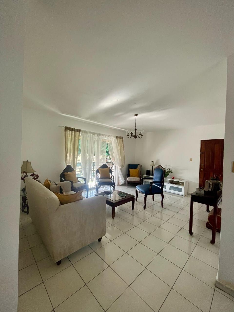 Disponible 4to piso en Las Acacias Foto 7322080-1.jpg