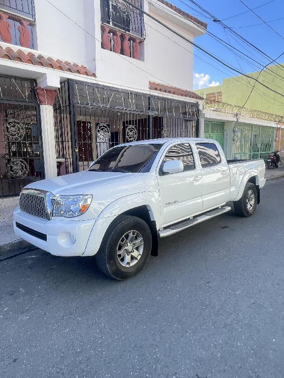 Toyota Tacoma 4x4 2006 en Peravia Foto 7322118-1.jpg
