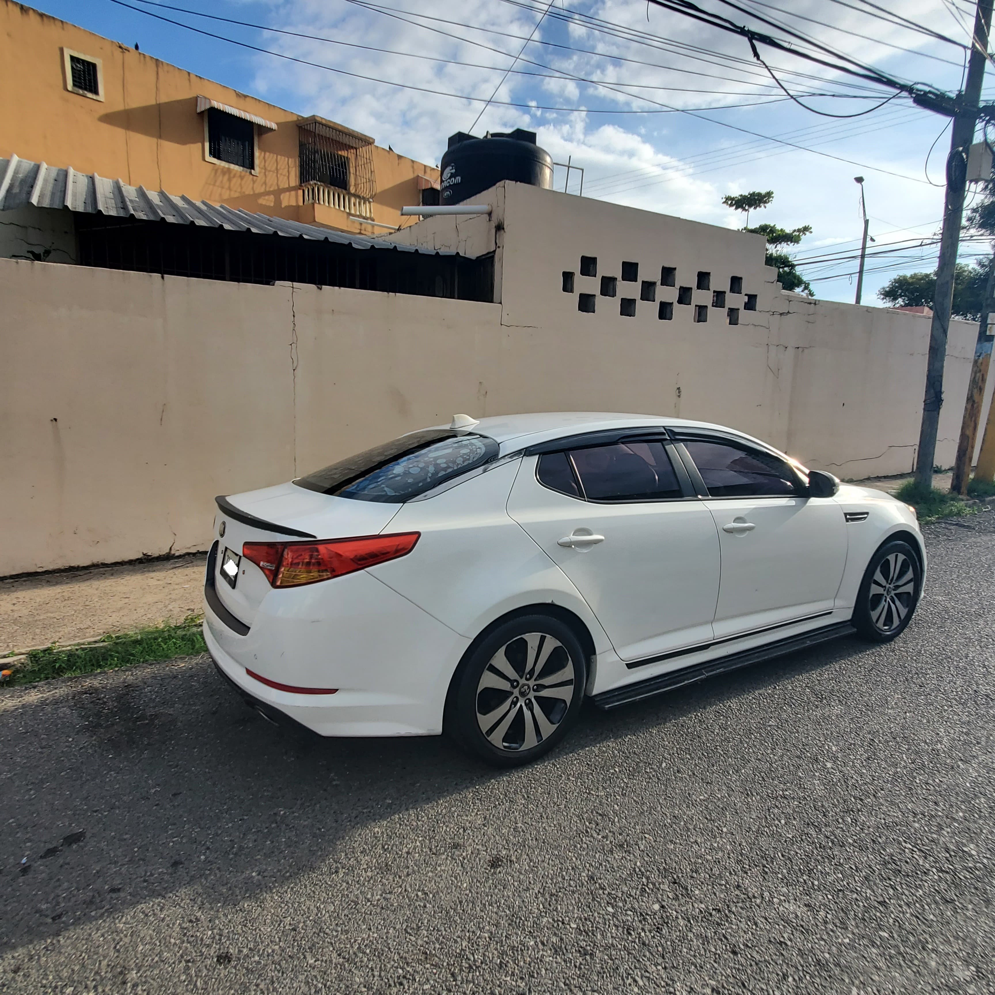 Kia k5 color blanco original Foto 7322120-3.jpg