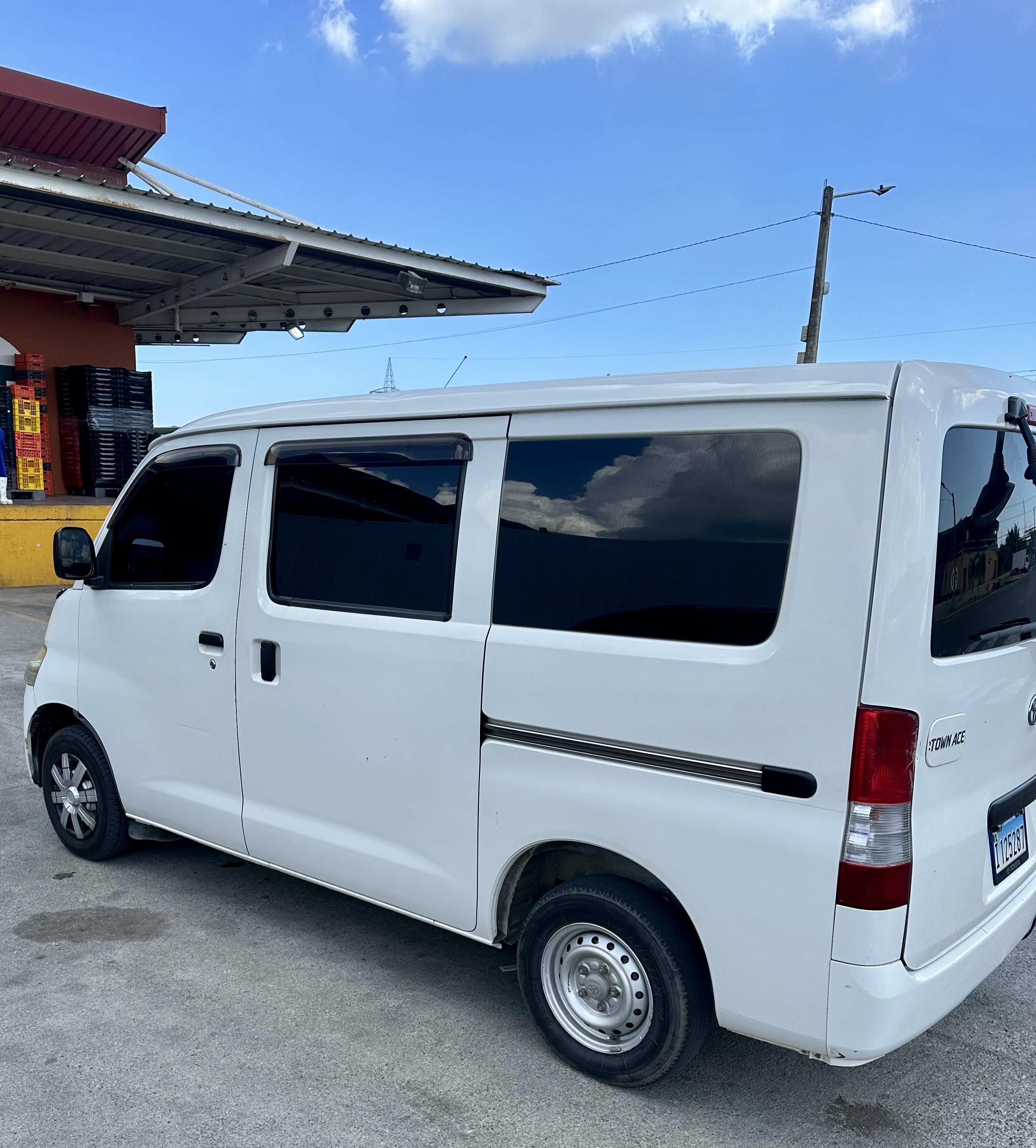 Toyota Town Ace 2018 4x4 en Santo Domingo Oeste Foto 7322227-2.jpg