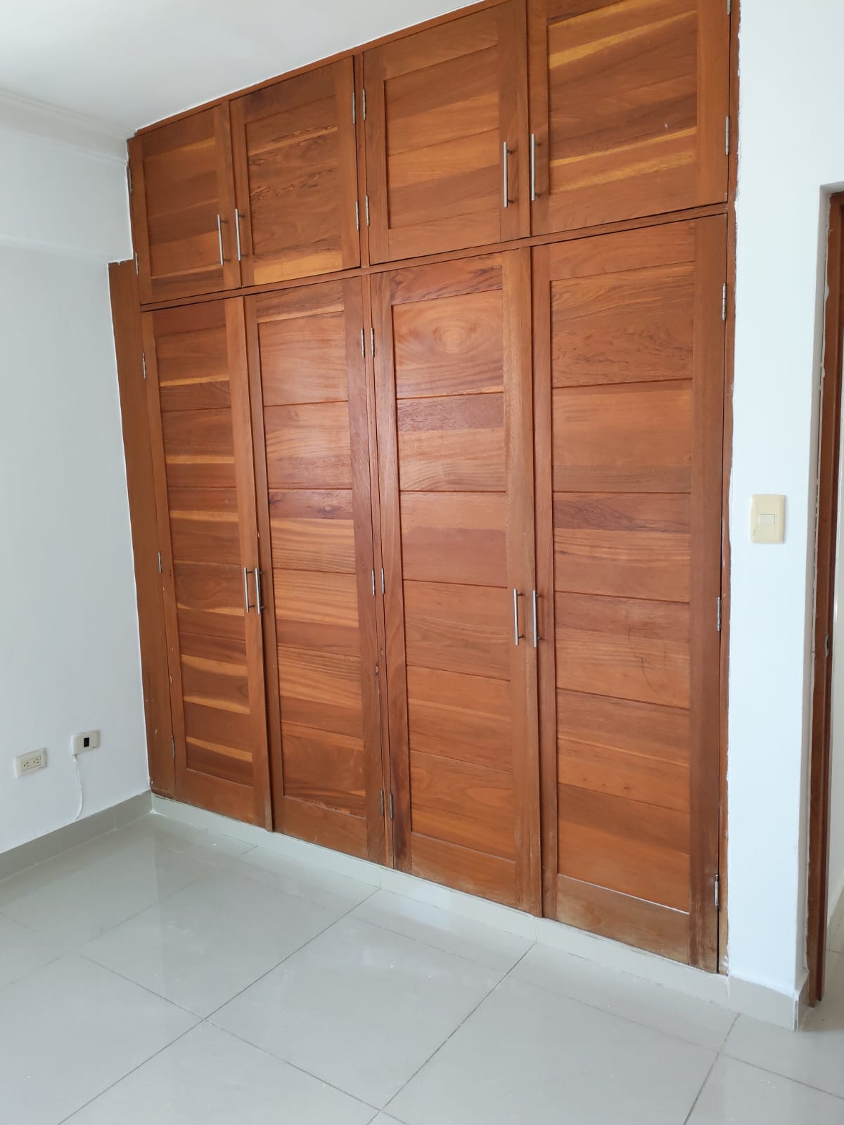 Apartamento 3 habitaciones 2 parqueos con ascensor en Mirador Sur Foto 7322417-5.jpg