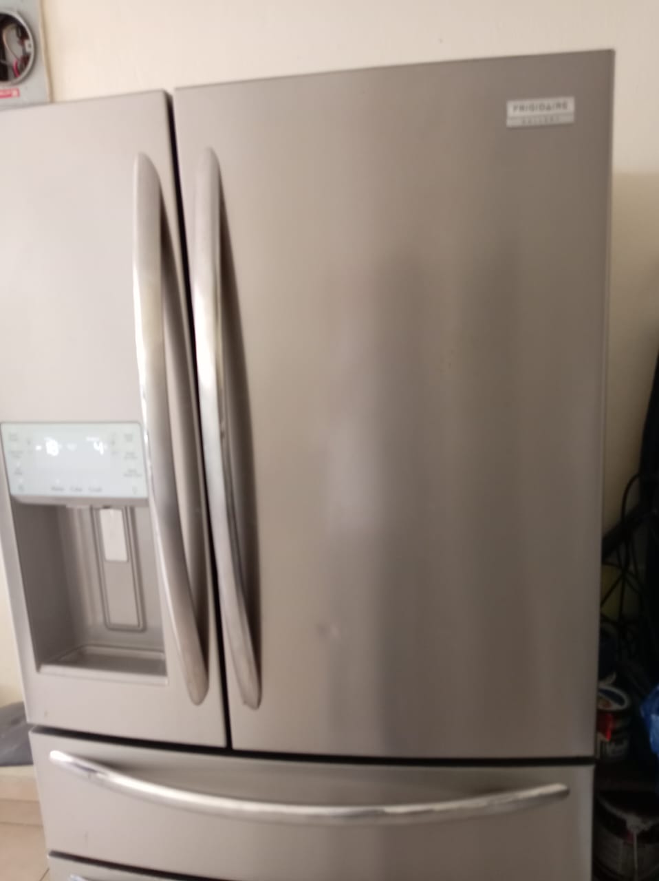 Nevera tipo libro frigidaire Foto 7322437-5.jpg
