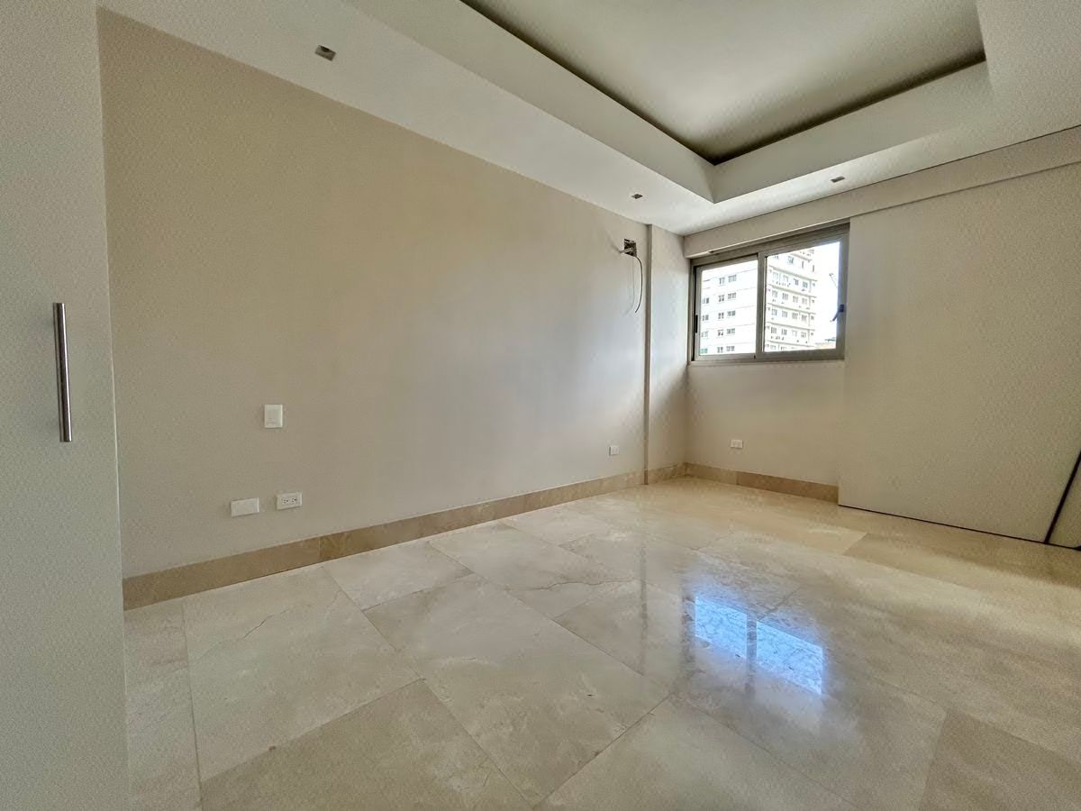 Lujoso apartamento en venta en torre eco-verde en Naco Foto 7322480-7.jpg