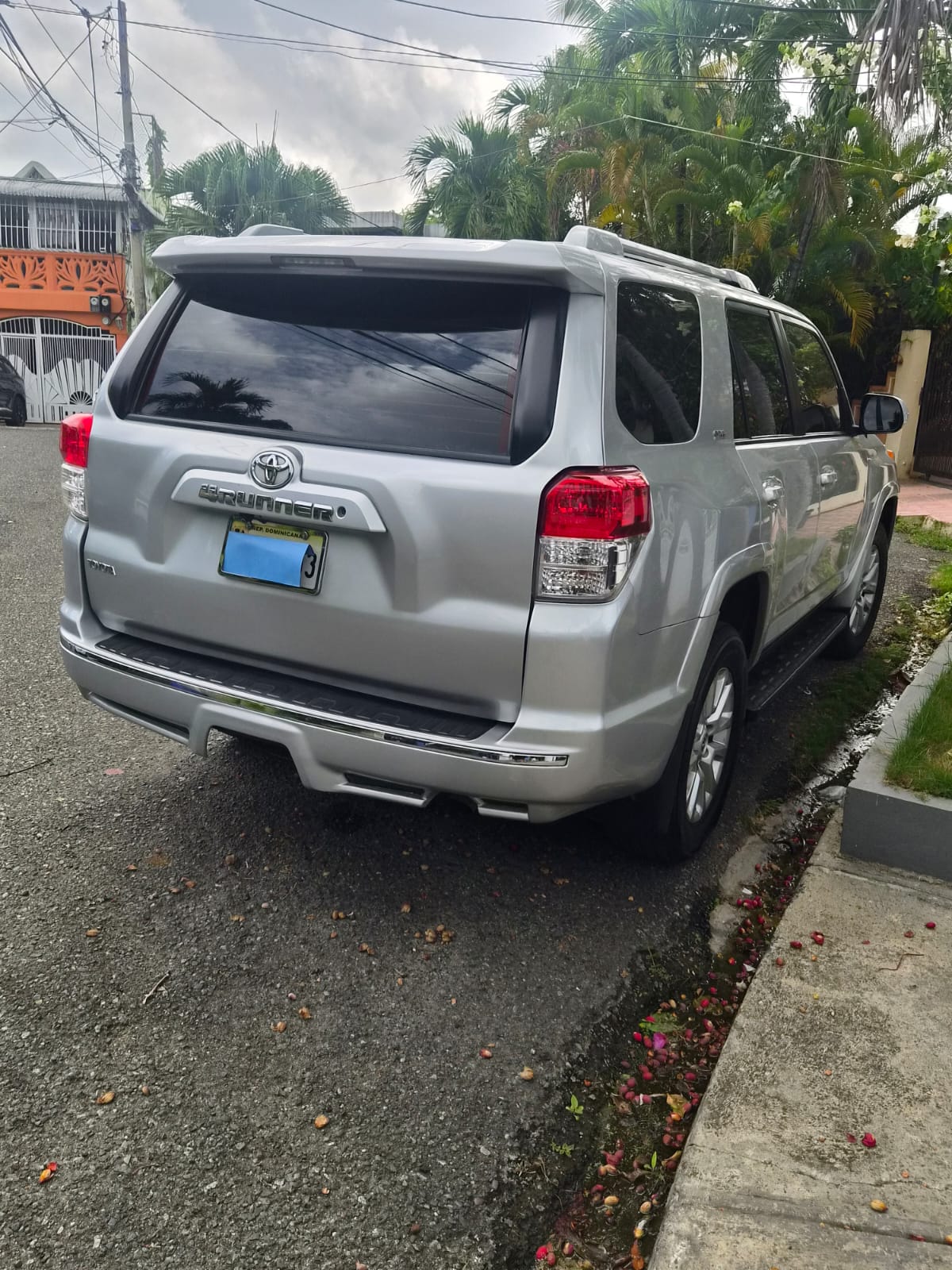 Toyota 4runner 2013 Foto 7322524-2.jpg