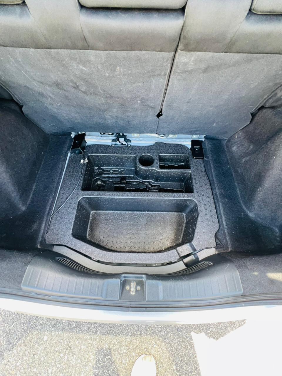 Honda fit   Año 2018  Versión japonesa  Foto 7322570-10.jpg