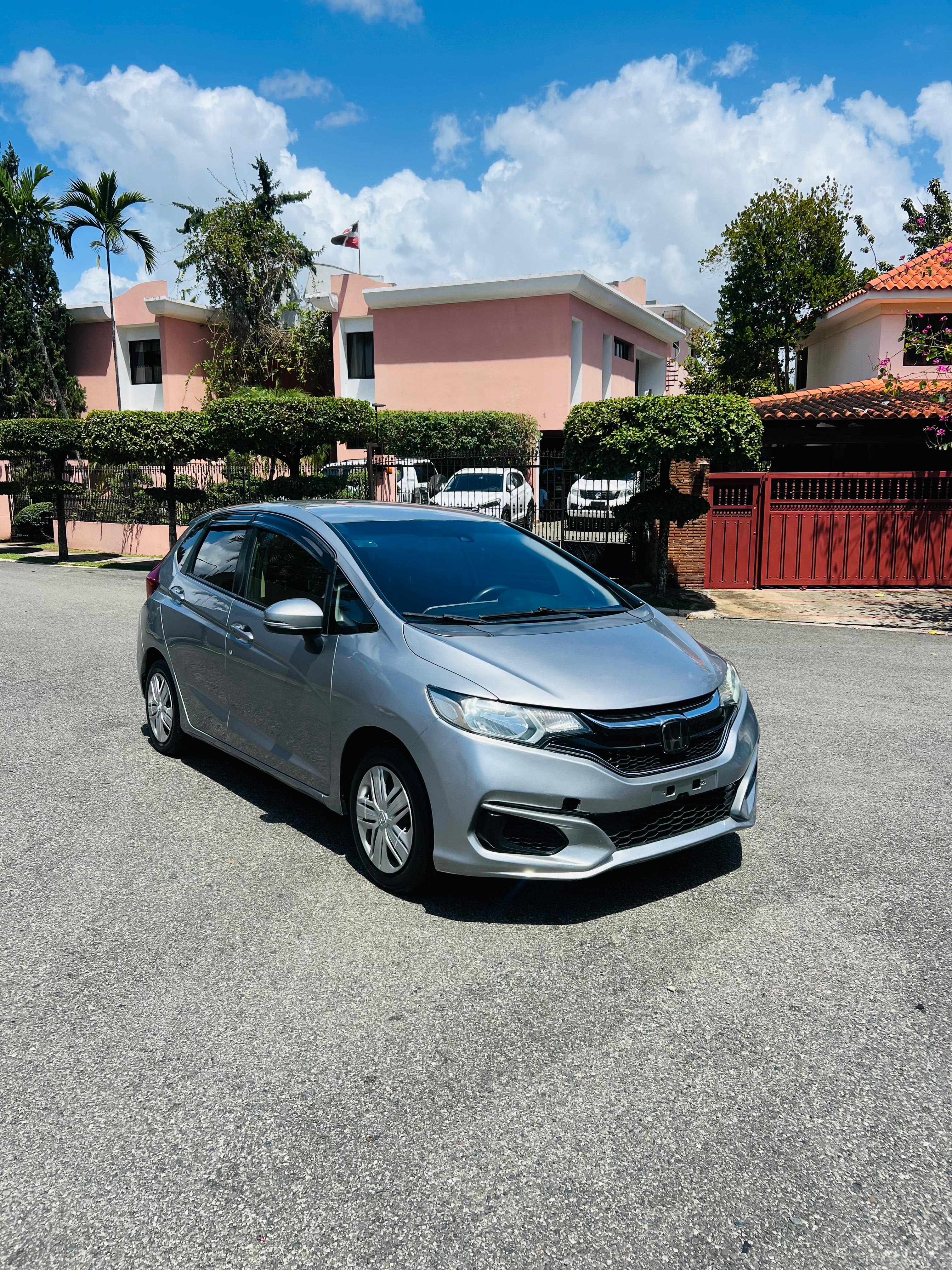 Honda fit   Año 2018  Versión japonesa  Foto 7322570-7.jpg