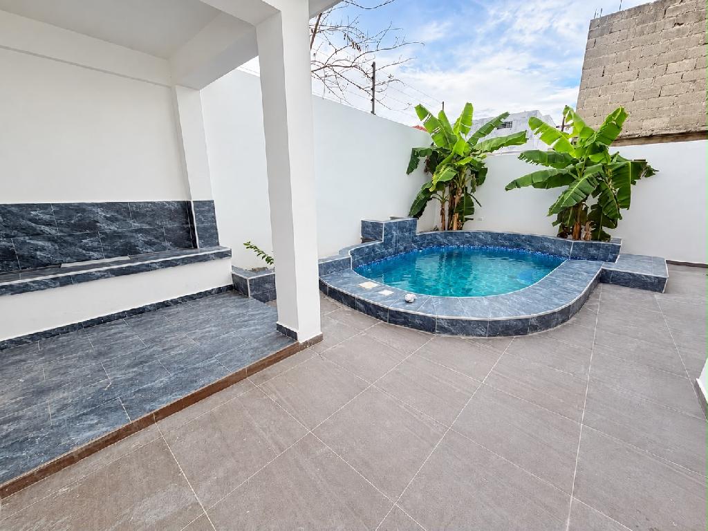 Casa de Lujo en Venta con Piscina  Autopista de San Isidro Prado Orien Foto 7322594-1.jpg