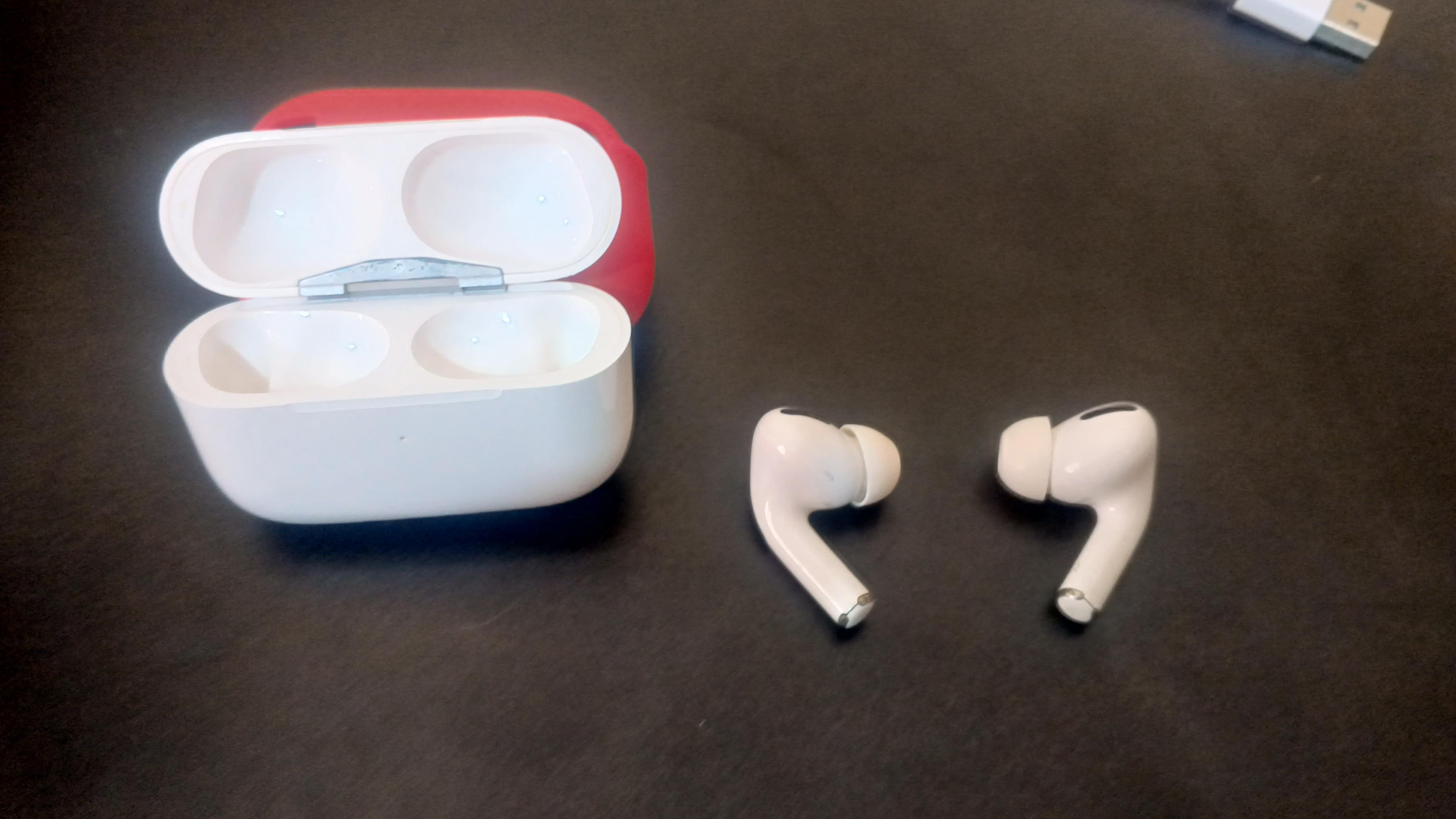 Usado Vidvie V Pods Pro - BT846 Replica de Airpods Pro 2 incluye cover Foto 7322623-3.jpg