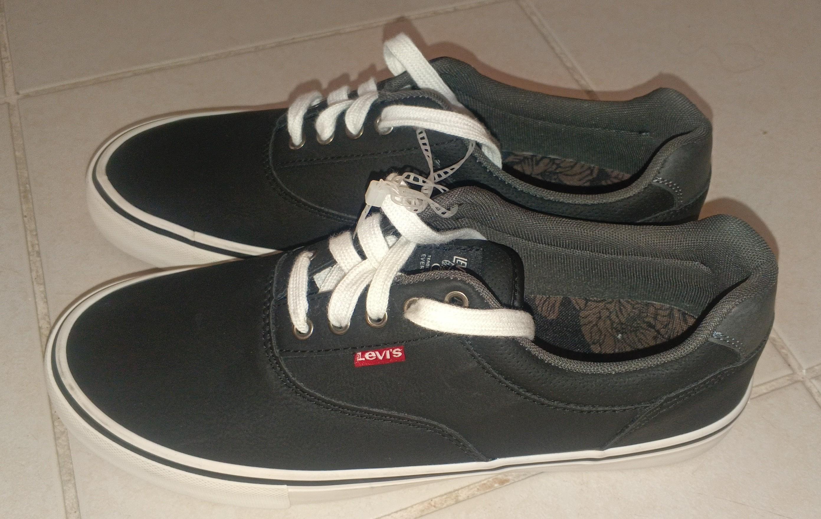 Tennis Levis para hombre solo 1 disponible Foto 7322627-2.jpg