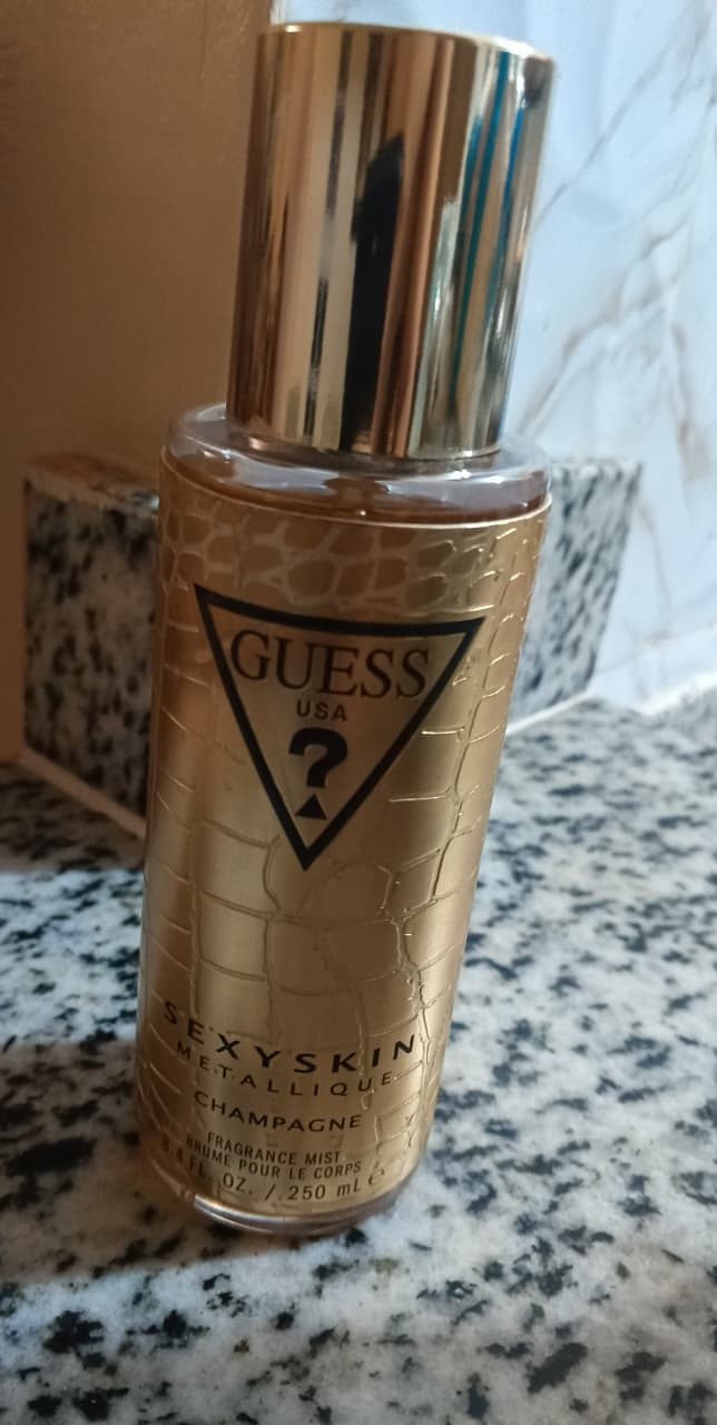 Fragancia / Splash Guess 8.4 FL/ 250 mL E  Foto 7322637-3.jpg