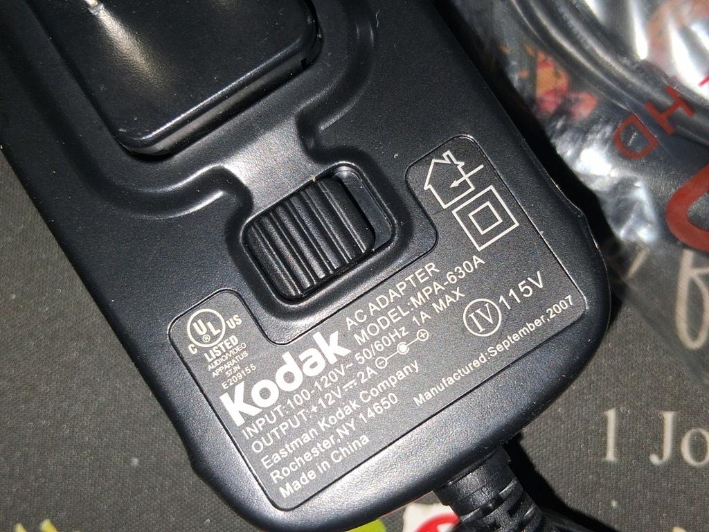 Fuente de alimentacion Kodak MPA-630A con cable de datos USB mini-B  Foto 7322688-3.jpg
