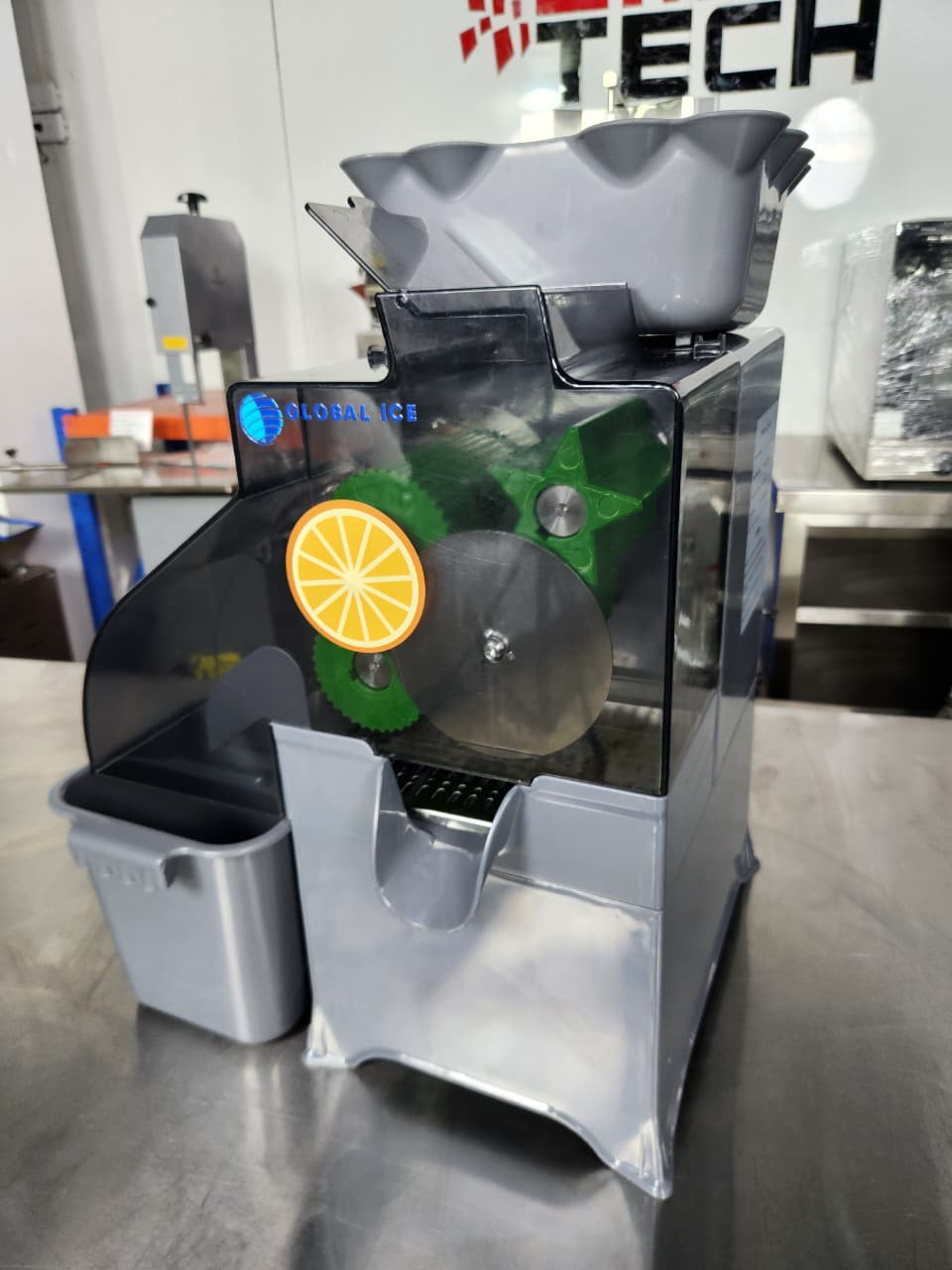 Extractor de de jugo de limon exprimidora de jugo de limon naranja Foto 7322738-3.jpg
