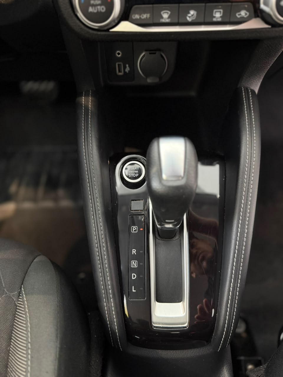 Nissan Kicks 2020 SV Foto 7322852-13.jpg