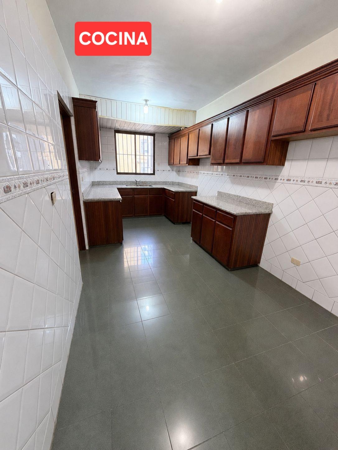 APARTAMENTO EN EL EXCLUSIVO SECTOR DE NACO CON 300mts PRIMER PISO. Foto 7323022-4.jpg
