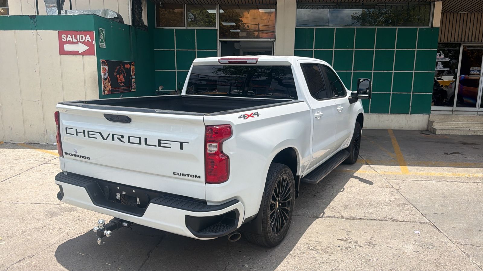 SILVERADO 2022 CUSTOM 4X4 Foto 7323060-6.jpg