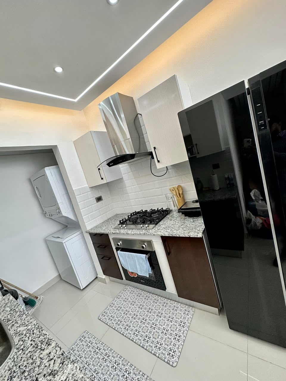 APARTAMENTO AMUEBLADO EN ALQUILER  EL RENACIMIENTO Foto 7323094-9.jpg
