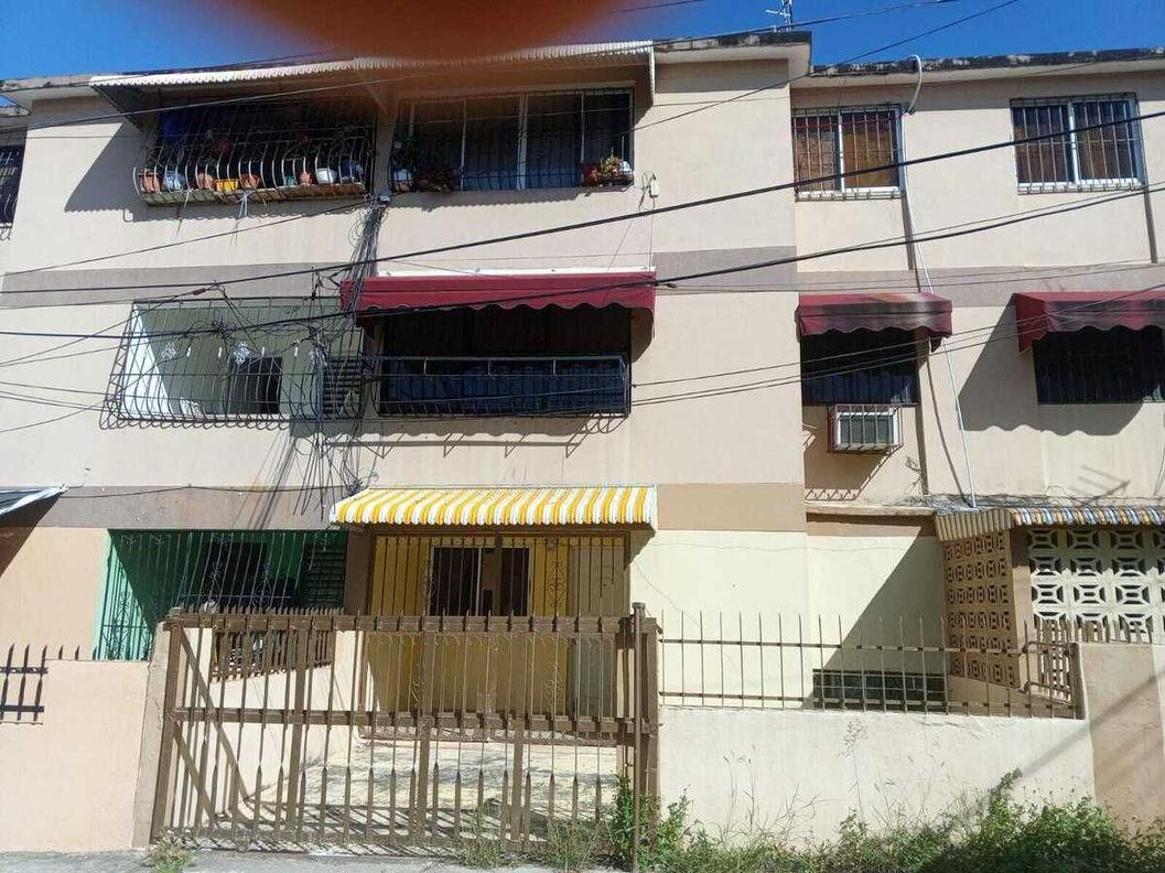 Apartamento en venta en villa Duarte Santo Domingo Este frente al parq Foto 7323136-1.jpg