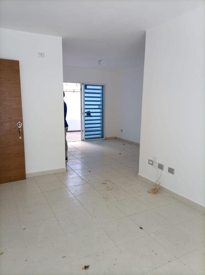 Apartamento en venta en la Jacobo 1er con terraza y patio privado Foto 7323165-3.jpg