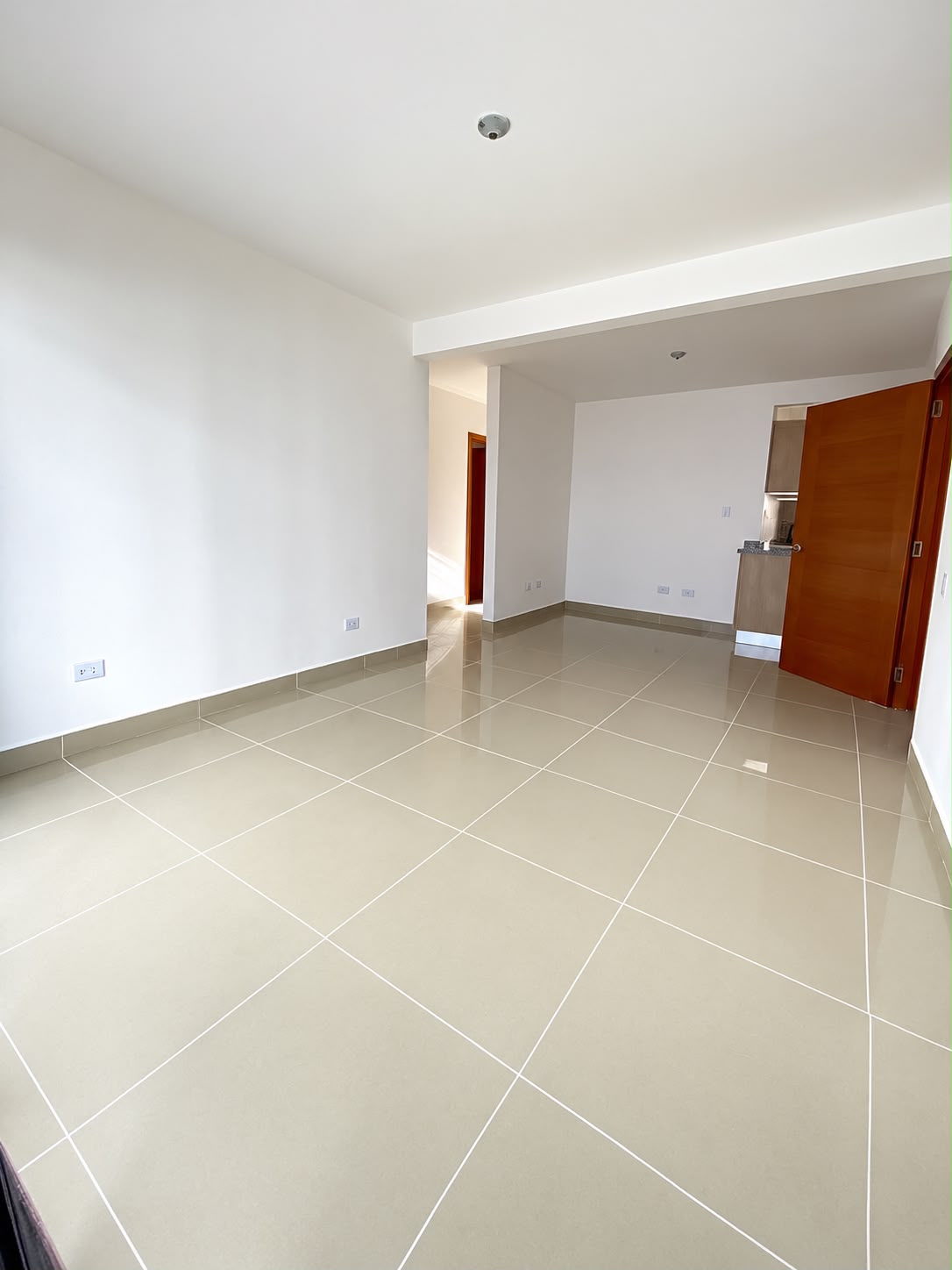 Apartamento de 3 Habitaciones en Venta en el Ensanche Isabelita  Foto 7323533-2.jpg