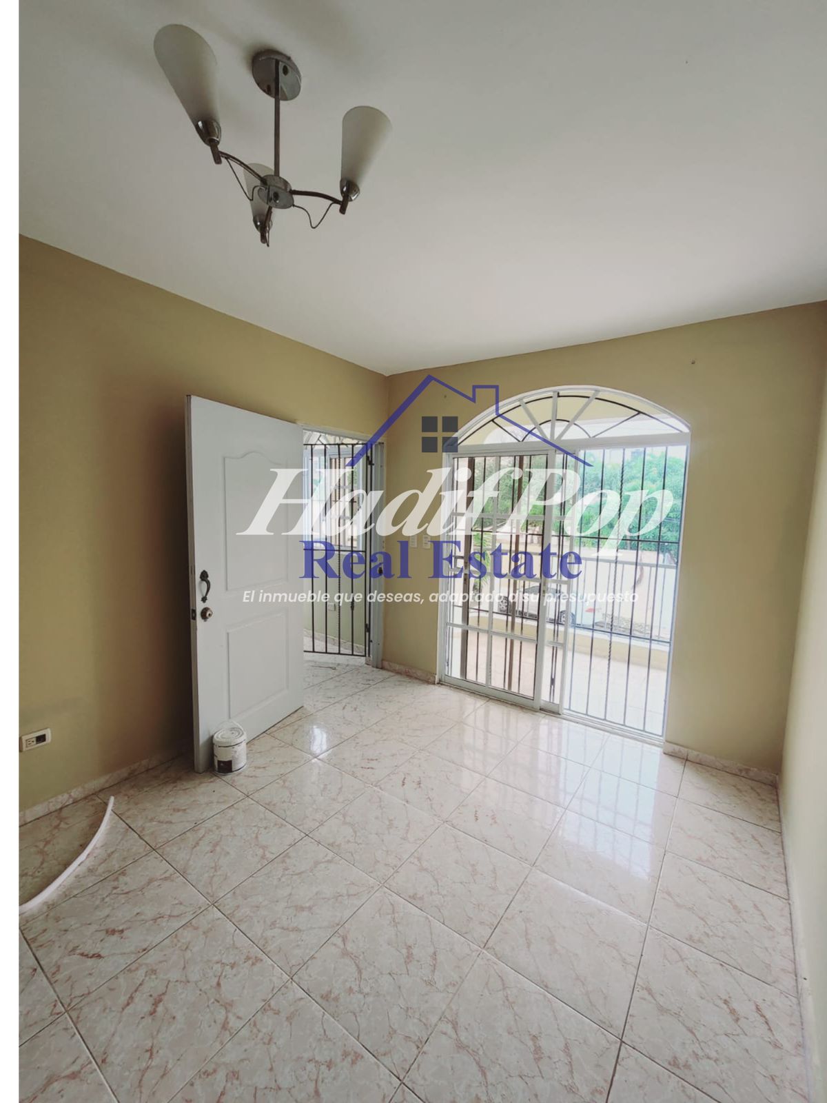 Espacioso Apartamento  en 2do nivel Foto 7323546-7.jpg