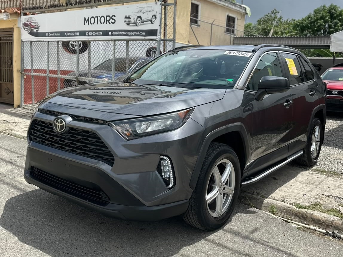 Toyota Rav4 LE PLUS 2021 Foto 7323857-1.jpg