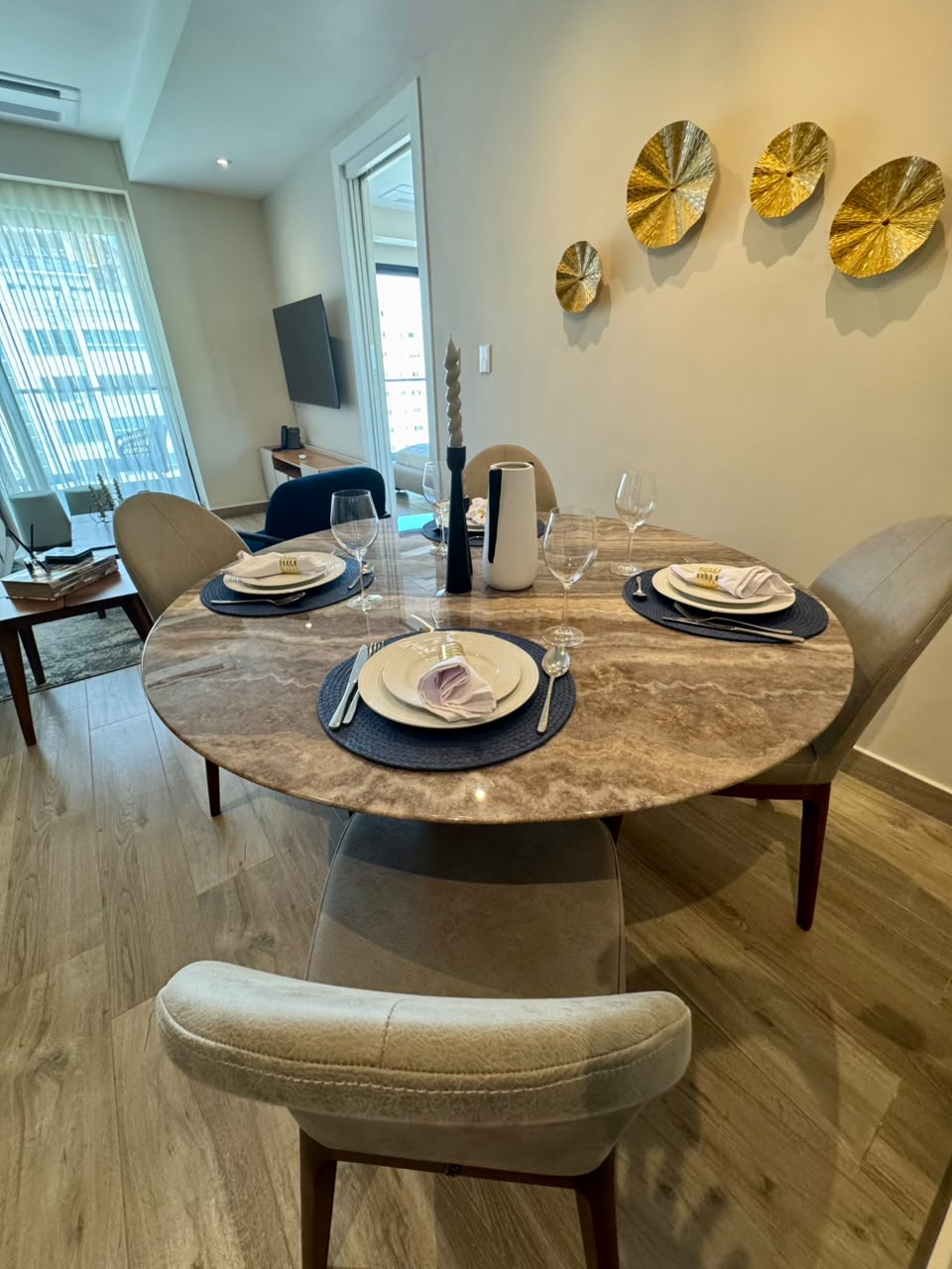 TORRE RUB NACO  APARTAMENTO AMUEBLADO EN ALQUILER O VENTA   Foto 7323893-2.jpg