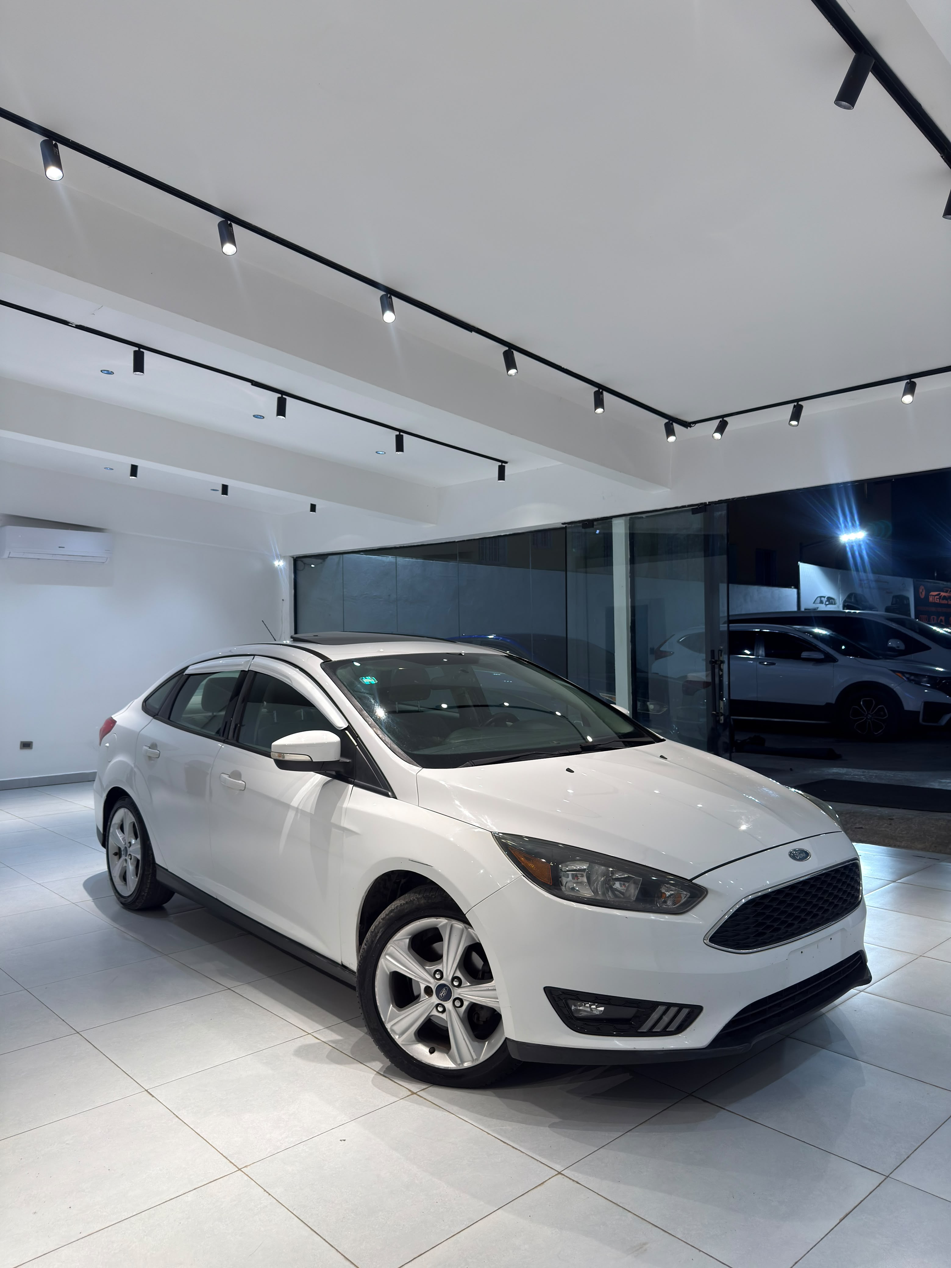 Ford Focus 2015 SE - Ford Focus 2015 SE Foto 7323900-3.jpg