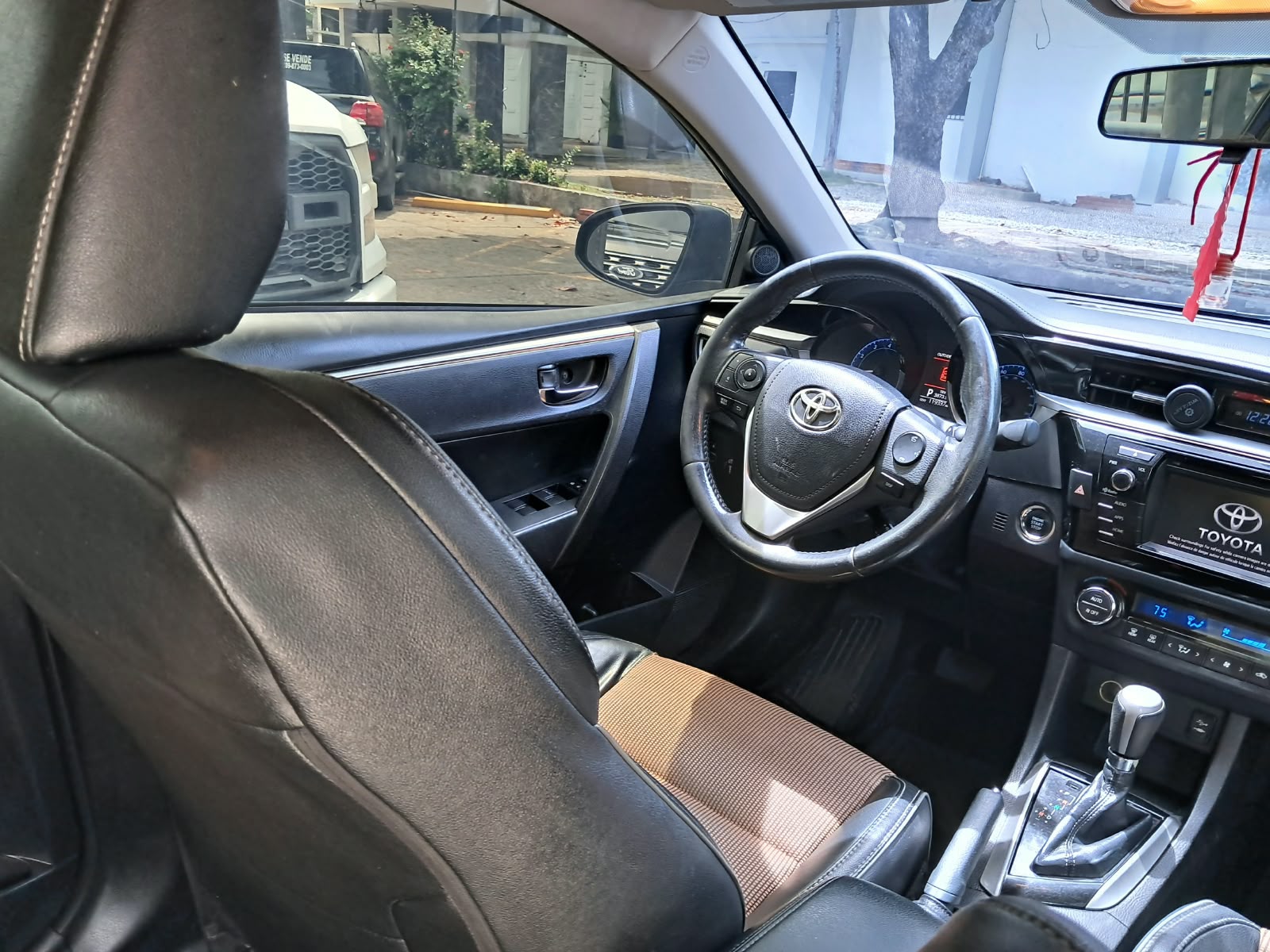 Toyota Corolla S 2014 Foto 7323908-10.jpg