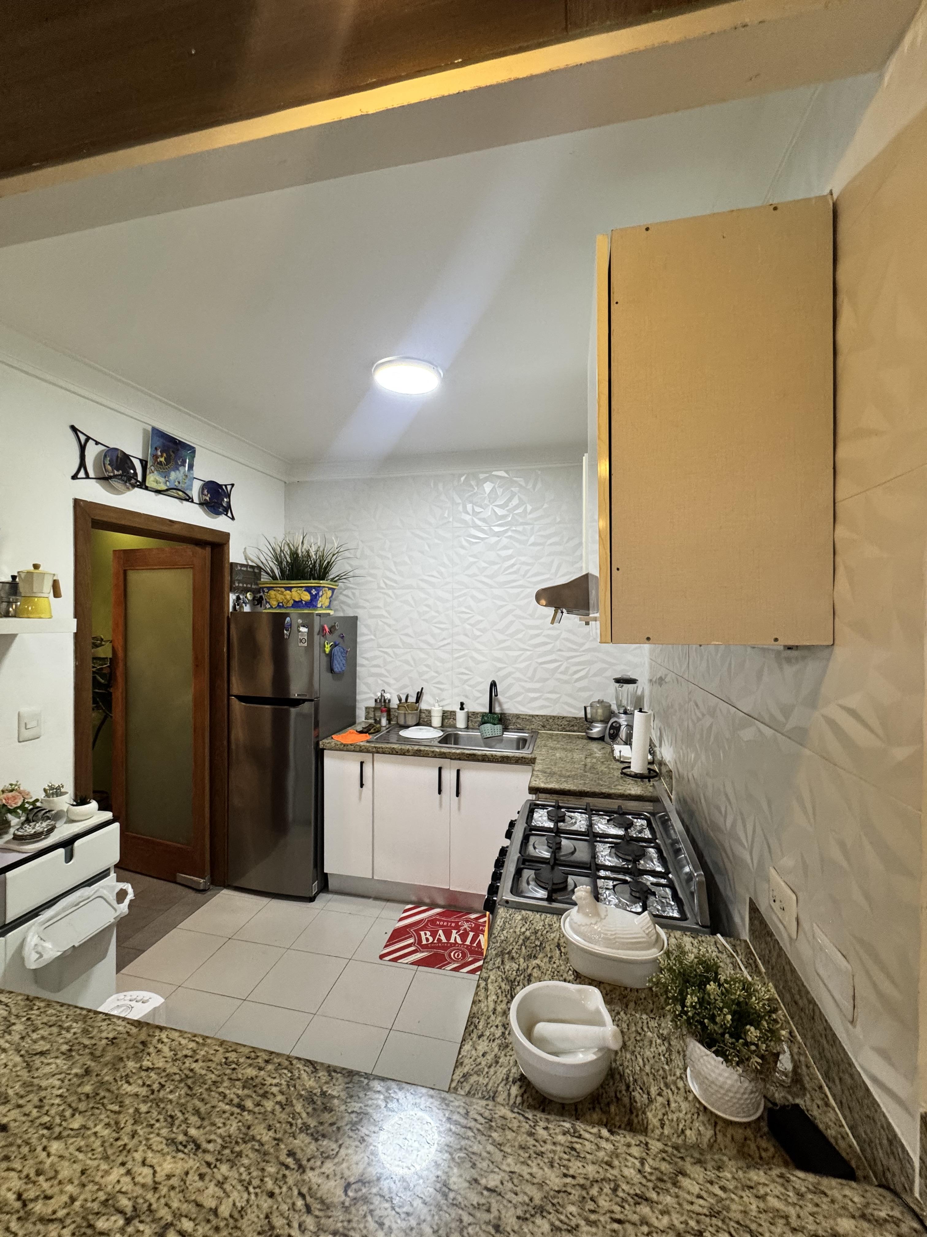Alquilo y vendo apto AMUEBLADO SEGUNDO PISO CON TERRAZA Foto 7323950-9.jpg