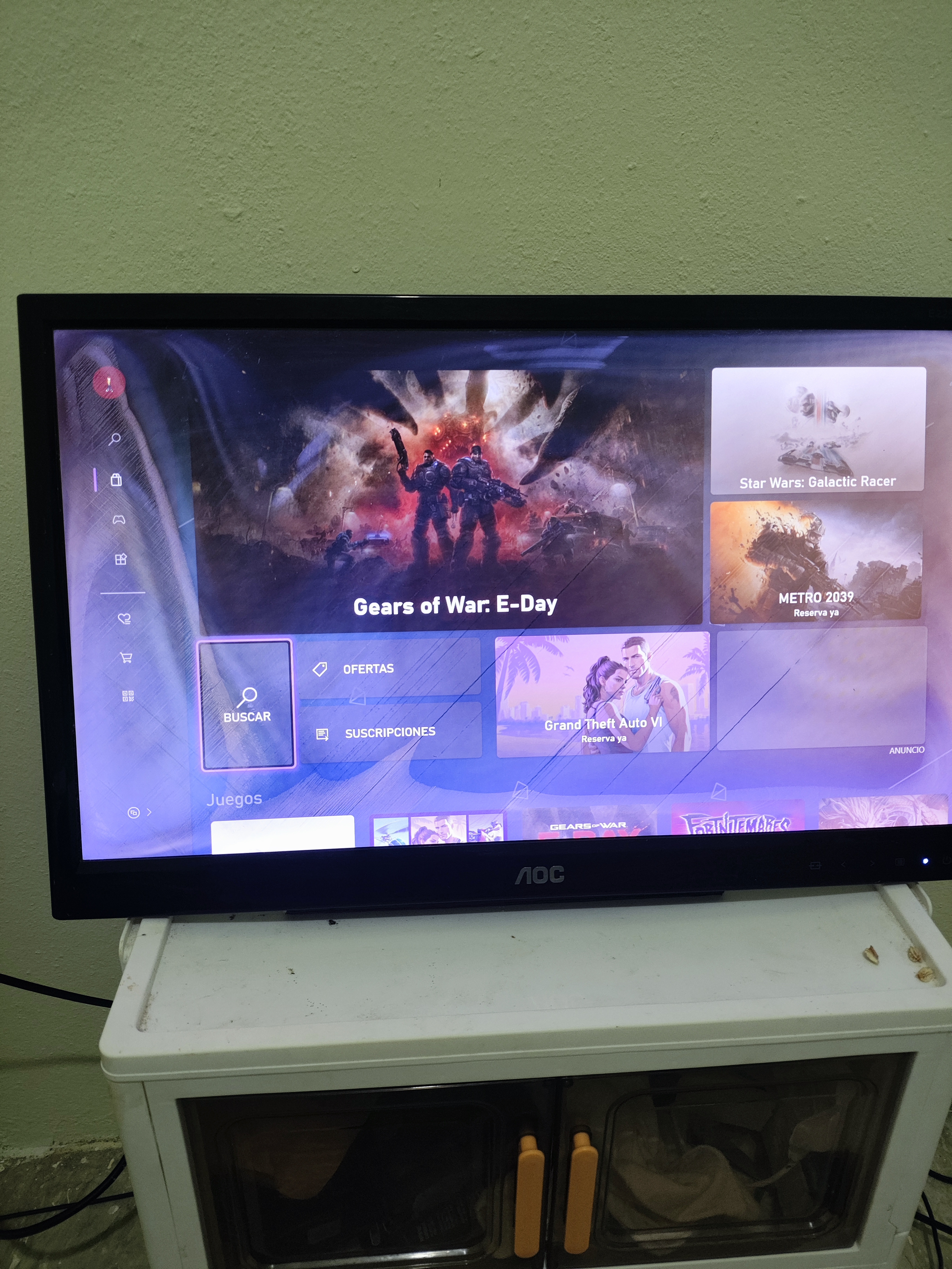 Xbox One X Hyperspace edición especial  Monitor AOC Foto 7323972-3.jpg