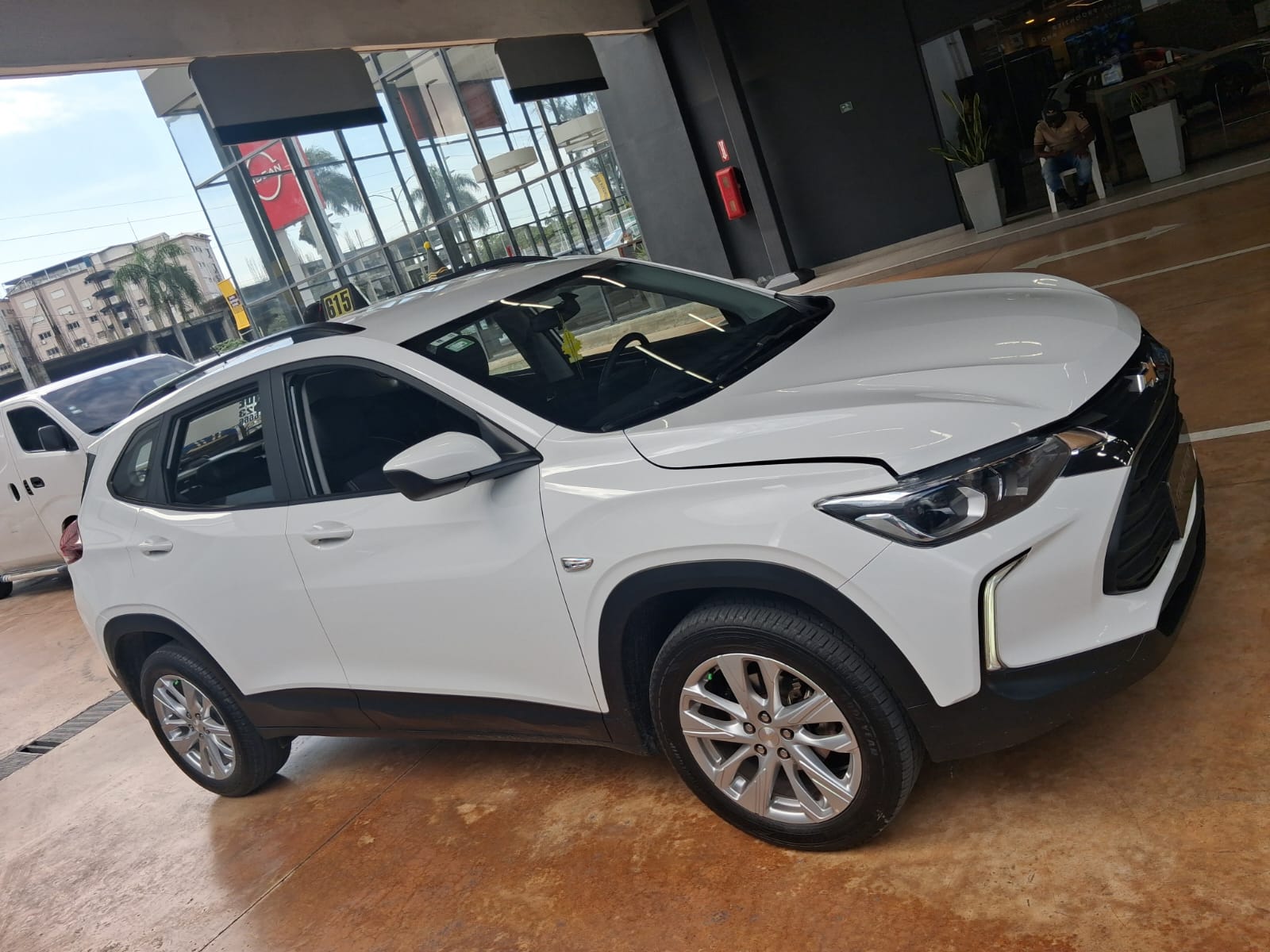 Chevrolet Tracker LT 2023 con 12.030 Kilómetros  Foto 7324004-5.jpg