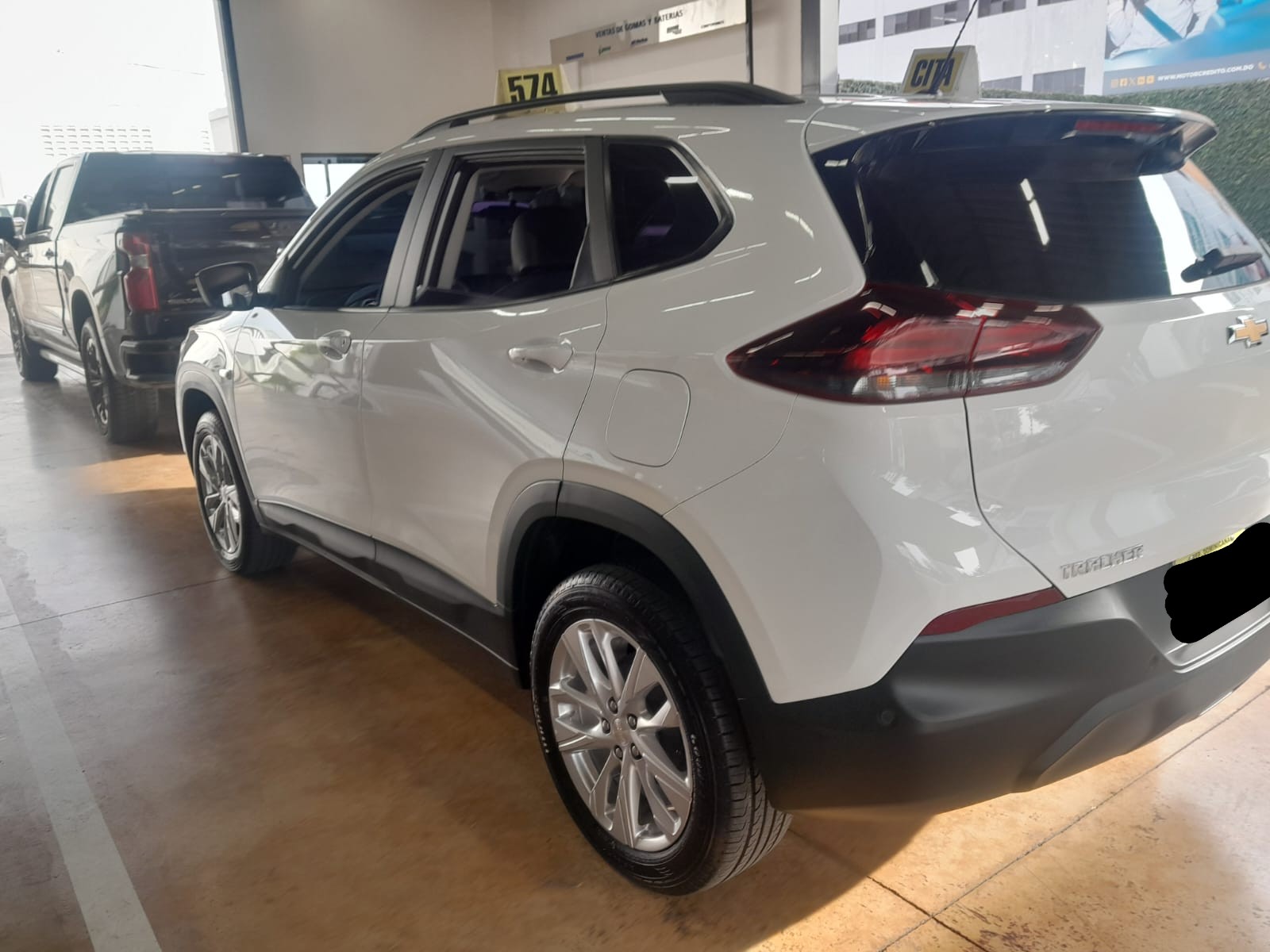 Chevrolet Tracker LT 2023 con 12.030 Kilómetros  Foto 7324005-3.jpg