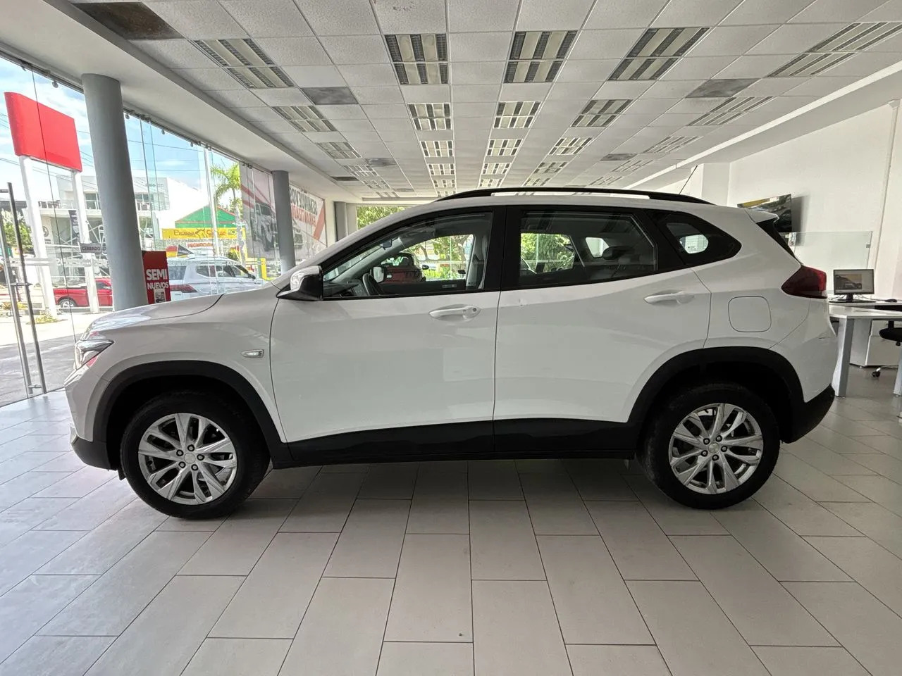 Chevrolet Tracker LT 2023  12.000 Km  de la Casa SDM Foto 7324006-5.jpg
