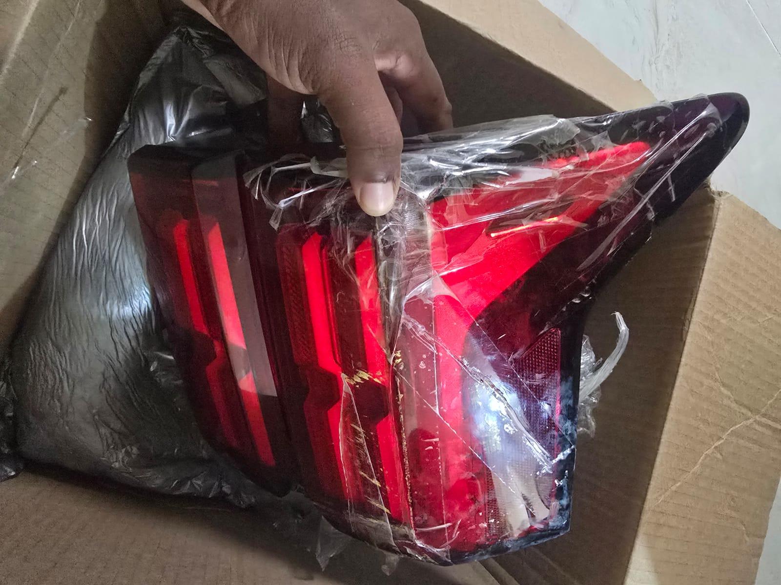 LUZ TRASERA LED ORIGINAL KIA SORENTO SX / SX PRESTIGE 2021 · 2022 · 20 Foto 7324030-2.jpg