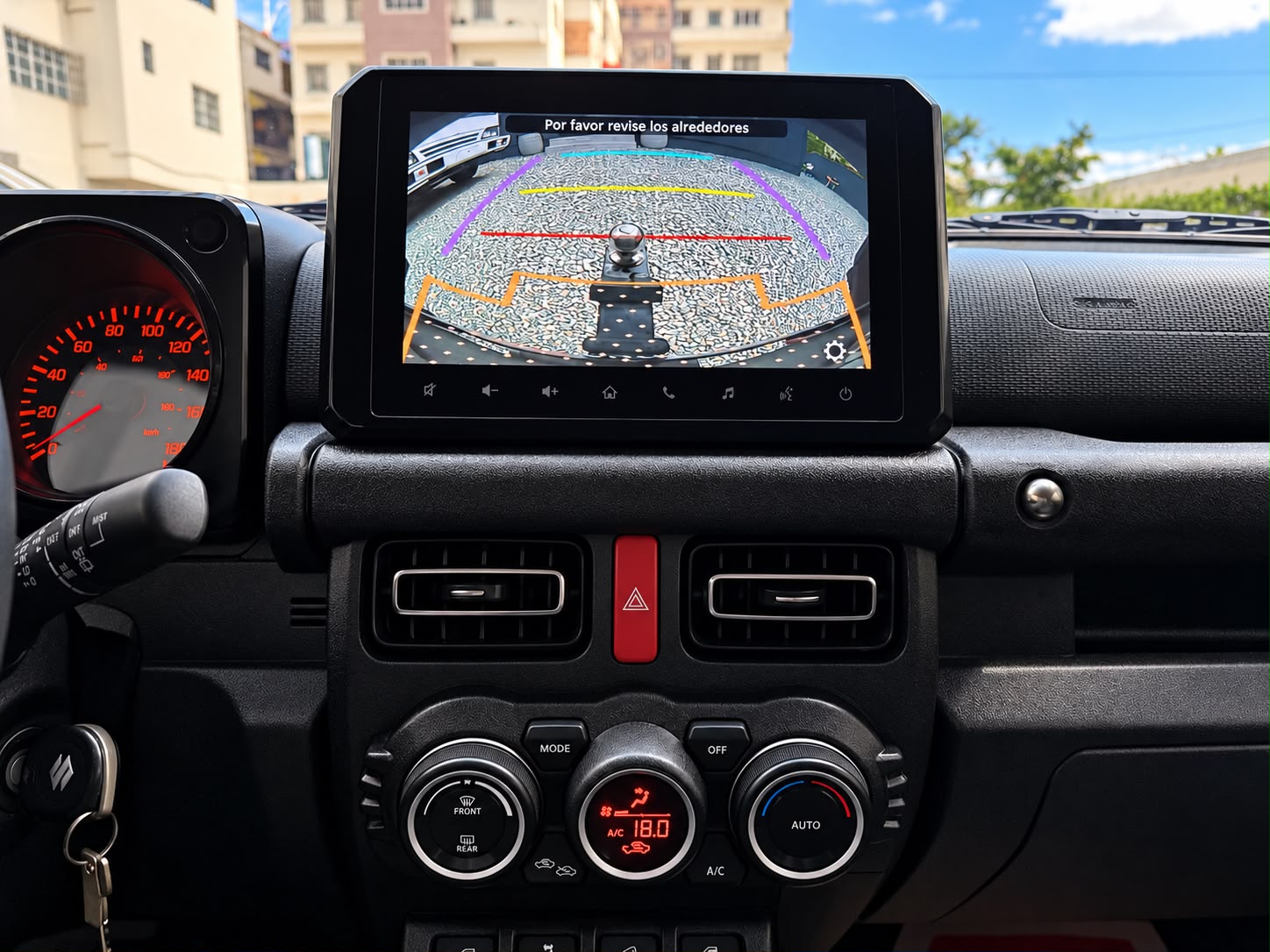 Suzuki Jimny 2025 Foto 7324043-8.jpg
