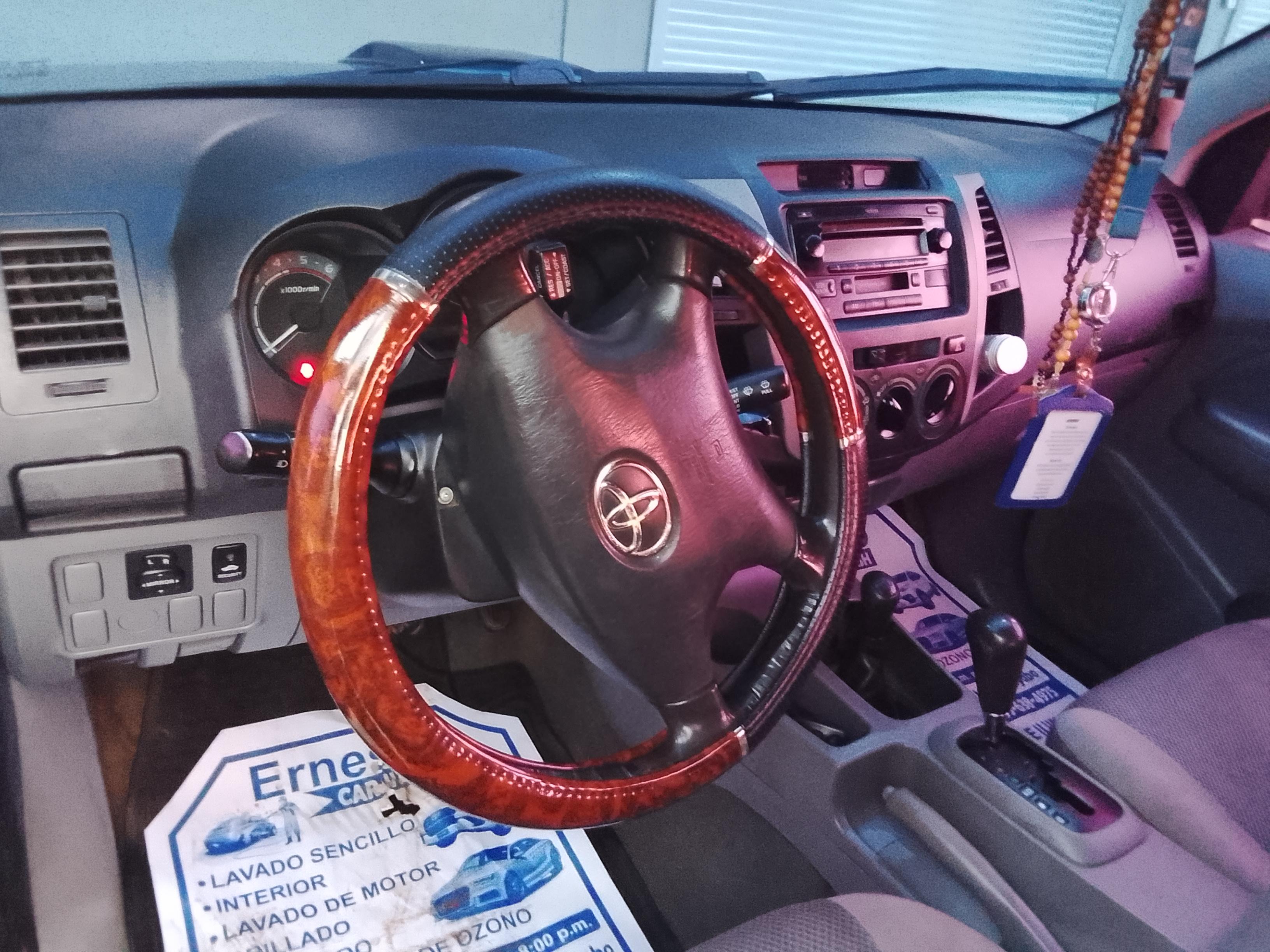 Camioneta Toyota Hilux en Santo Domingo Oeste Foto 7324258-4.jpg