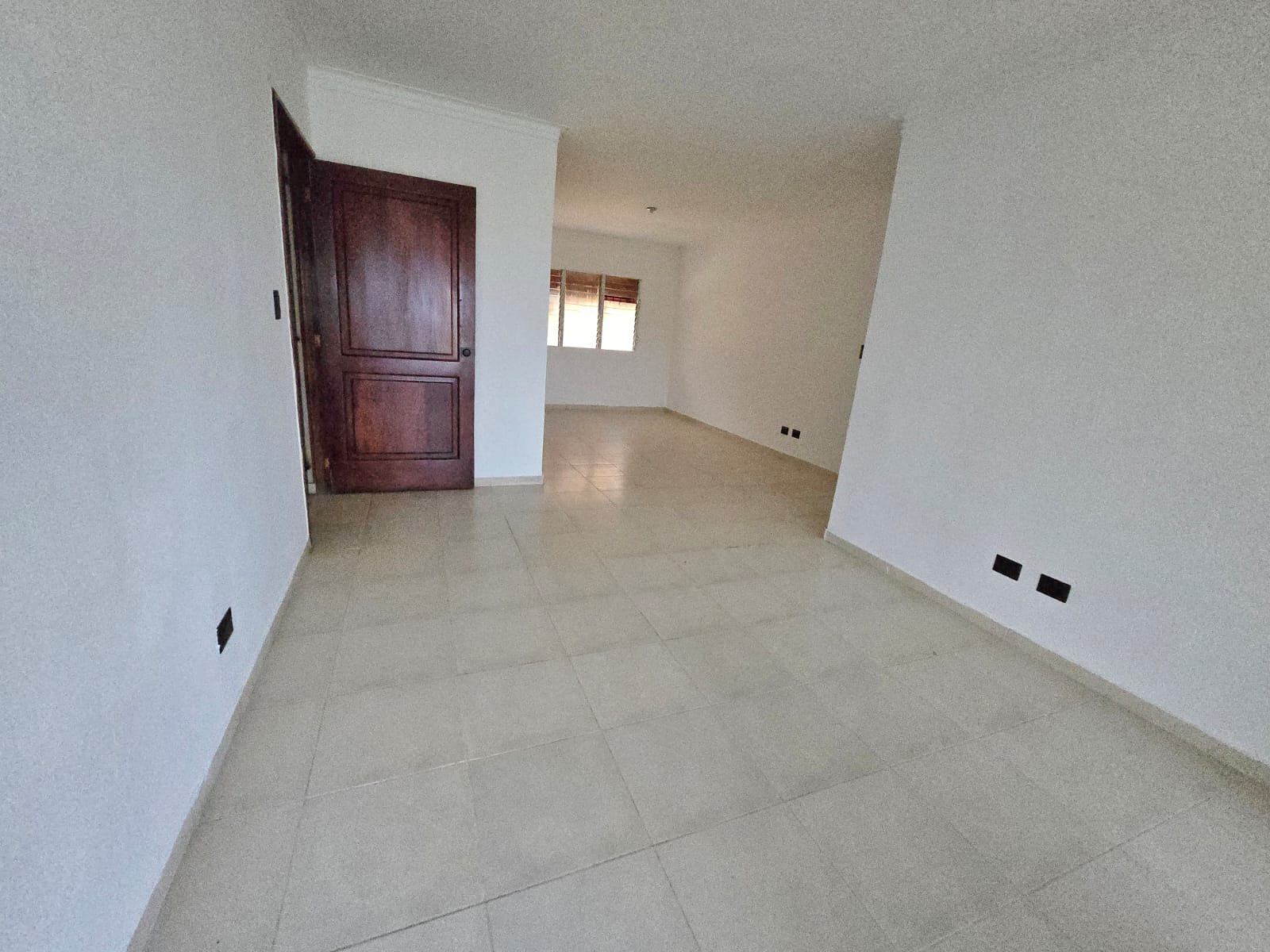 Apartamento en la Jacobo Majluta Ciudad Bonita  4to piso 89mt2   Foto 7324422-6.jpg