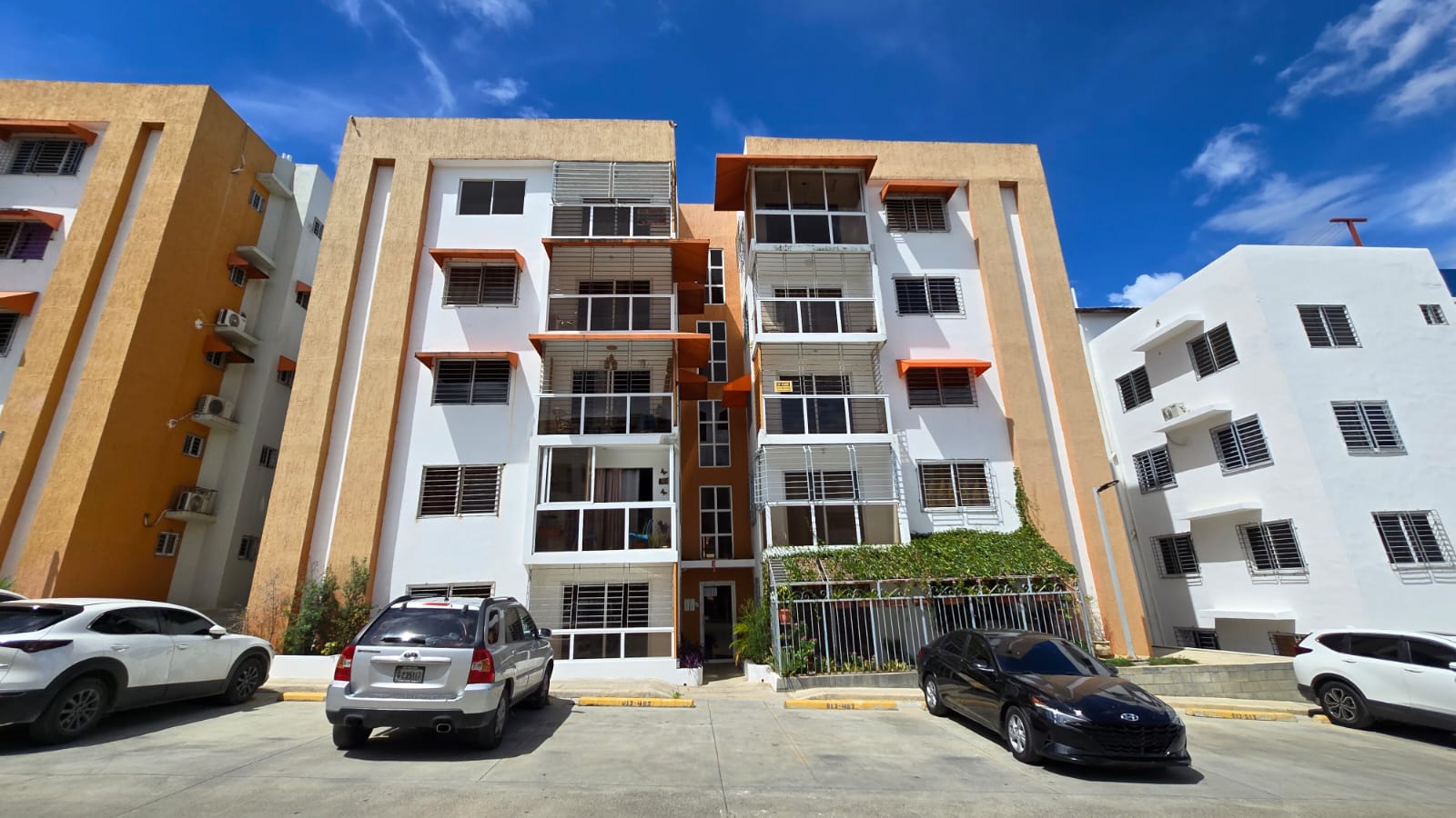 APARTAMENTO EN VENTA  ITA ESTHER JACOBO MAJLUTA  Ubicado ITA ESTHER Foto 7324430-1.jpg