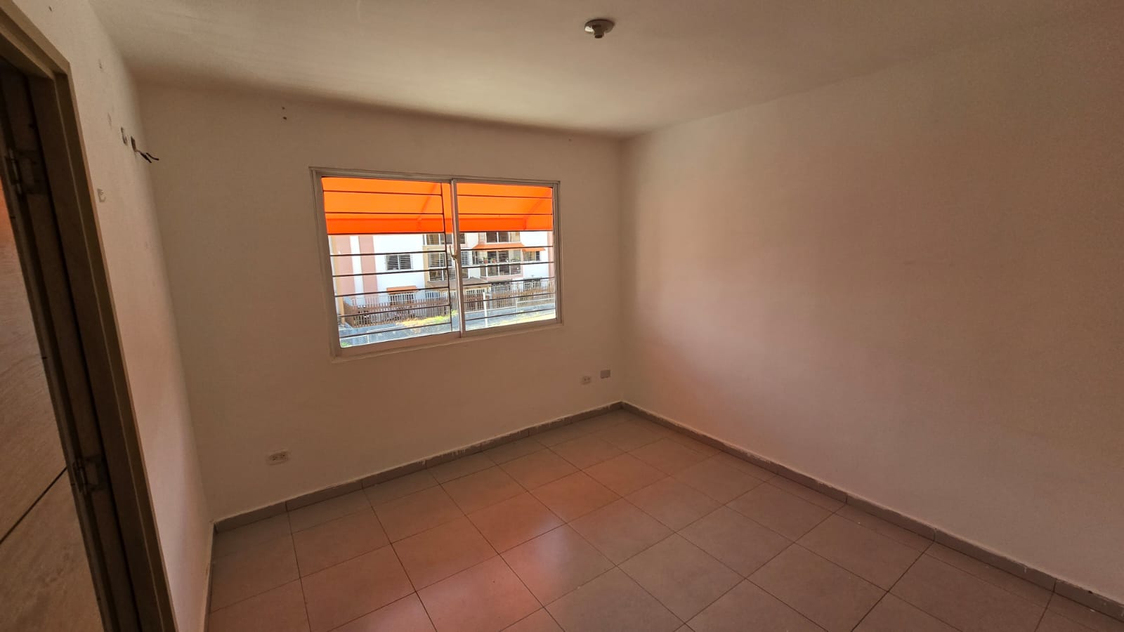 APARTAMENTO EN VENTA  ITA ESTHER JACOBO MAJLUTA  Ubicado ITA ESTHER Foto 7324430-2.jpg