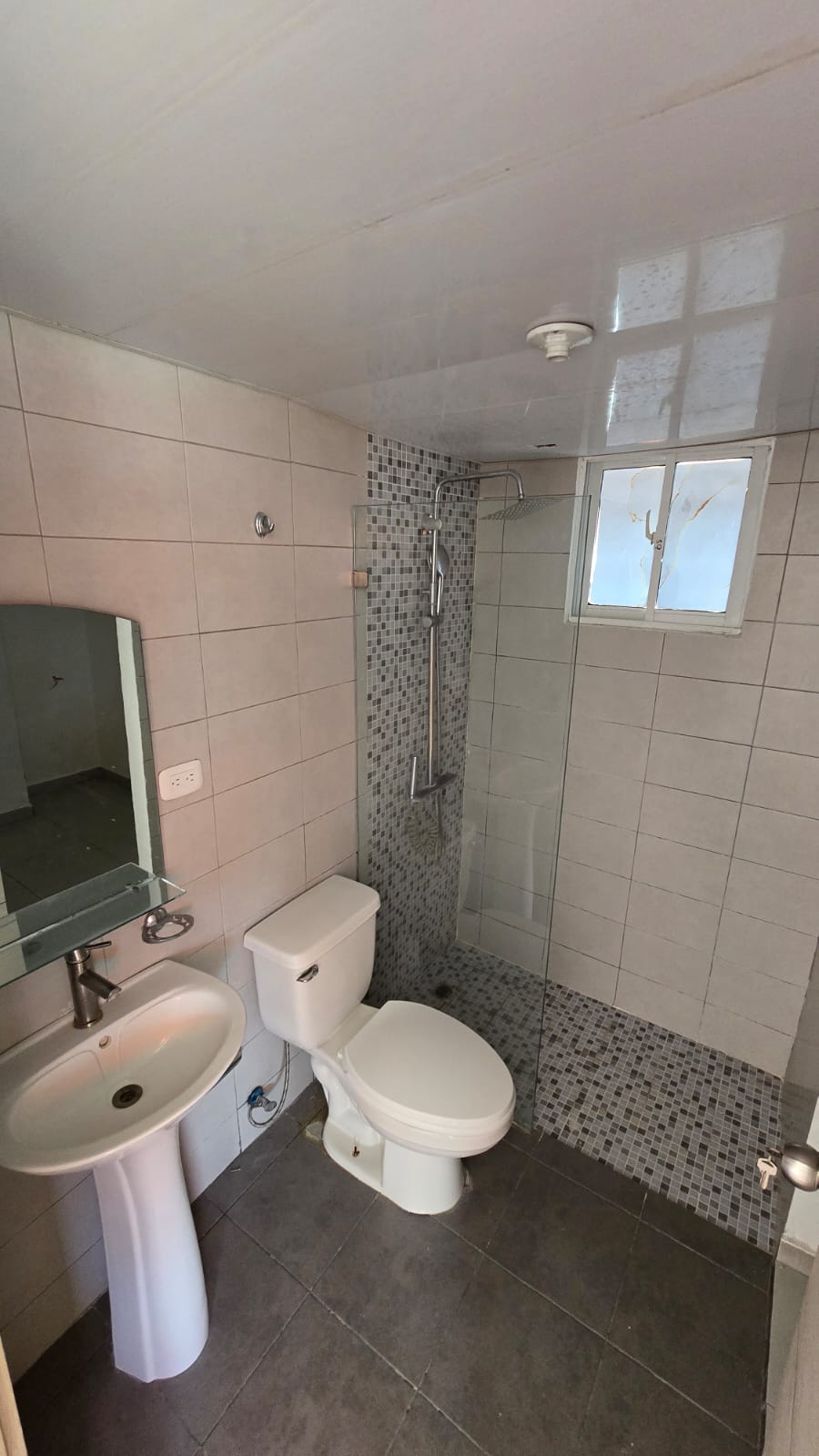 APARTAMENTO EN VENTA  ITA ESTHER JACOBO MAJLUTA  Ubicado ITA ESTHER Foto 7324430-3.jpg