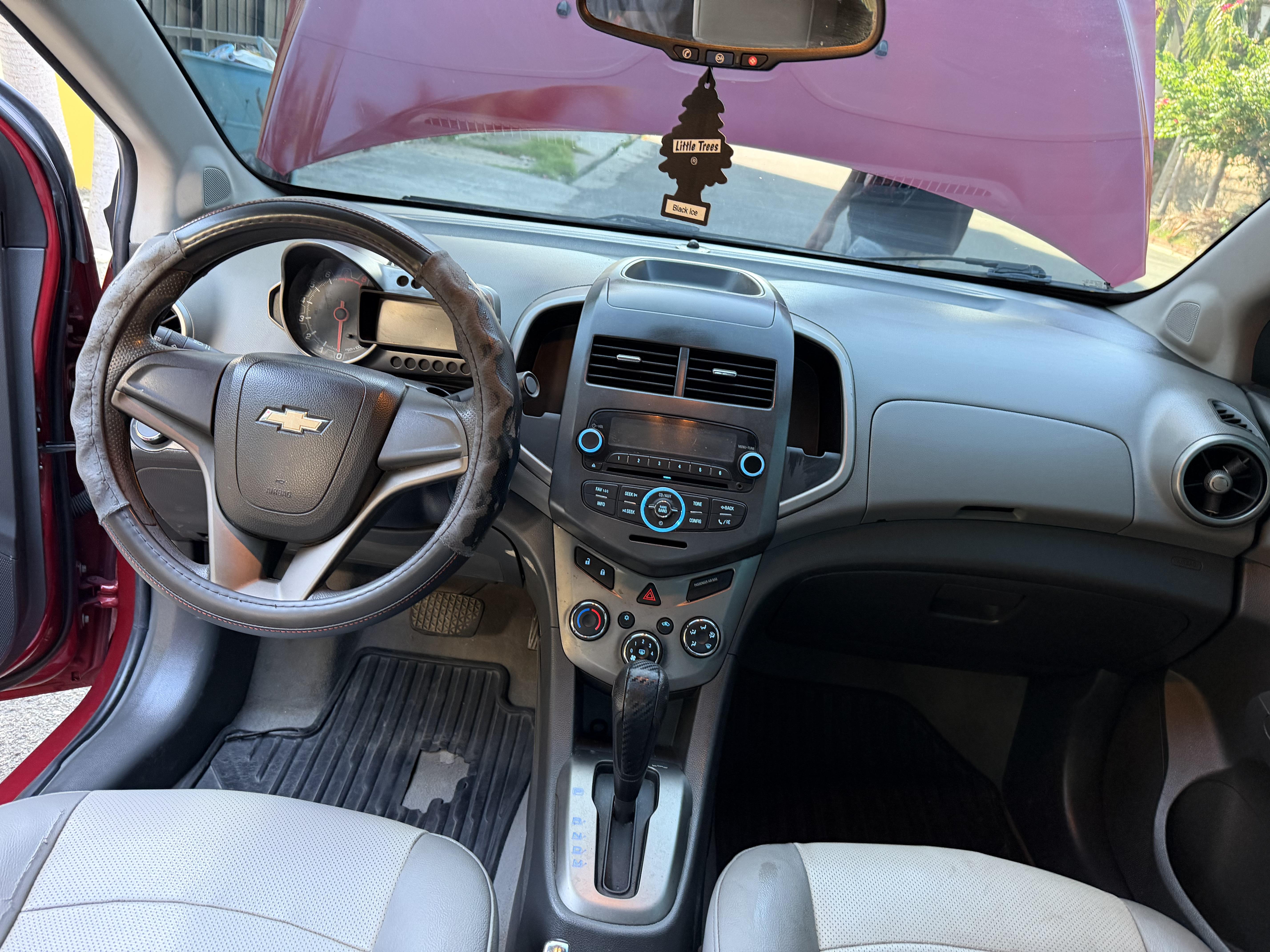 Chevrolet Sonic LT 2012 Foto 7324450-8.jpg